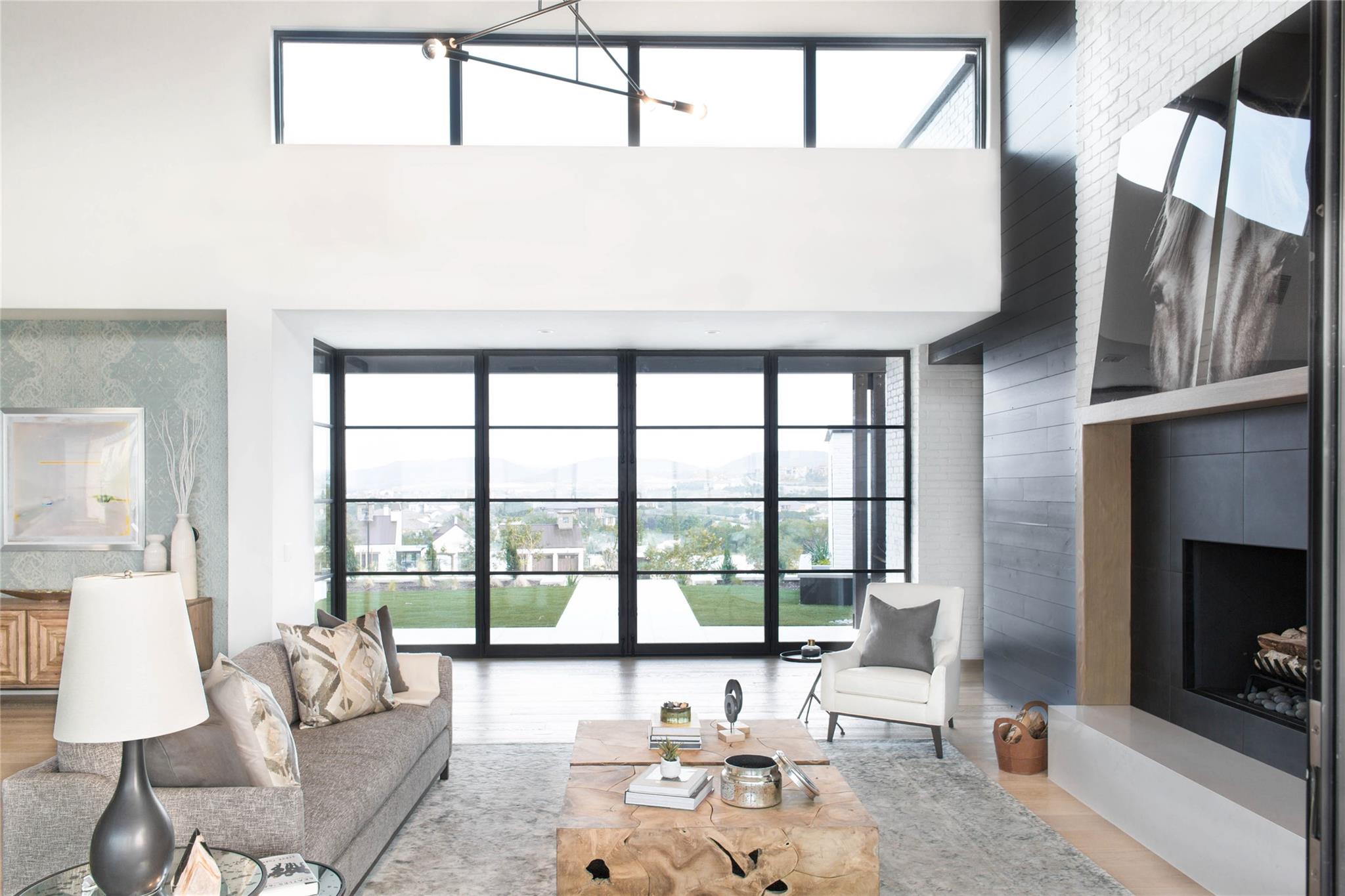 707 Moonlight Bay Dr, Spicewood, TX 78669