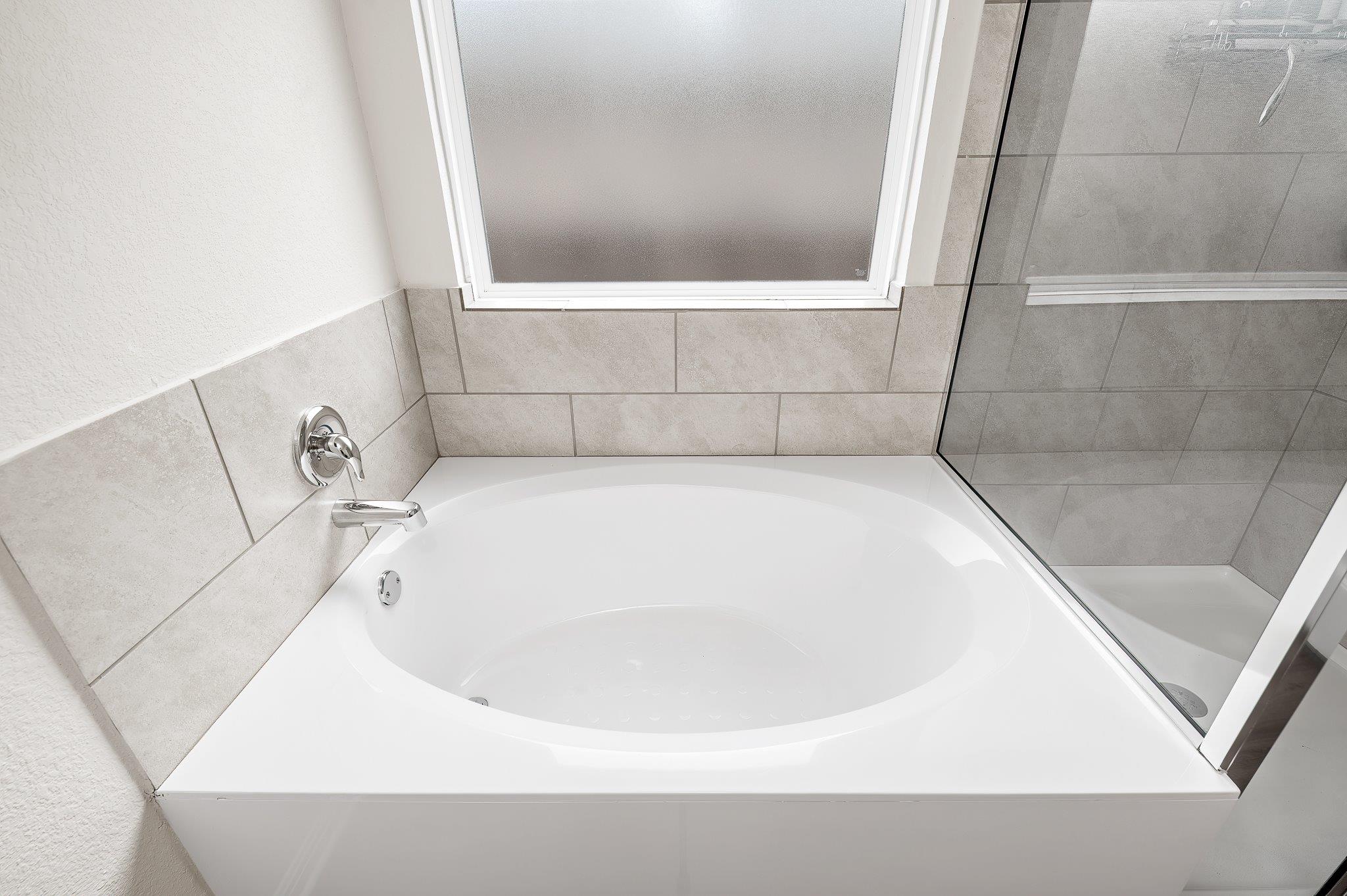 4348 Rockbrook Farms Ln, Georgetown, TX 78628