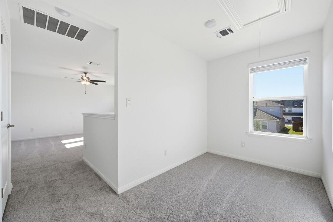 1013 Vanderscile Rd, Hutto, TX 78634