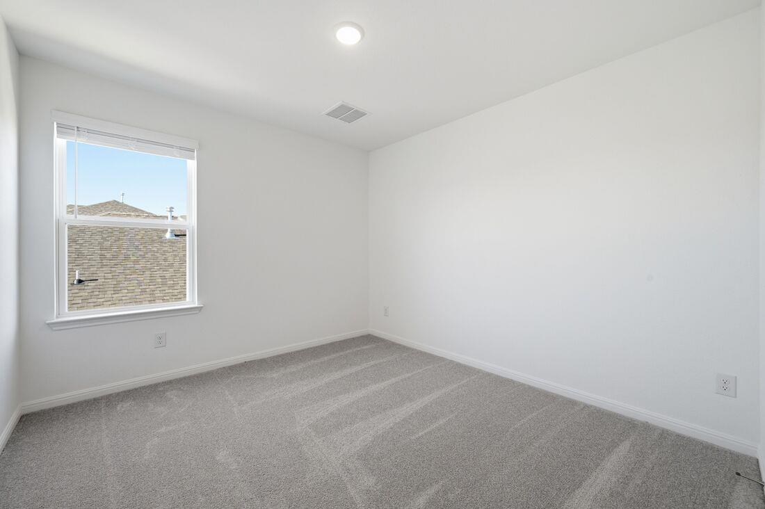 1013 Vanderscile Rd, Hutto, TX 78634