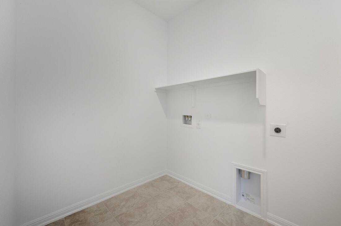 1013 Vanderscile Rd, Hutto, TX 78634