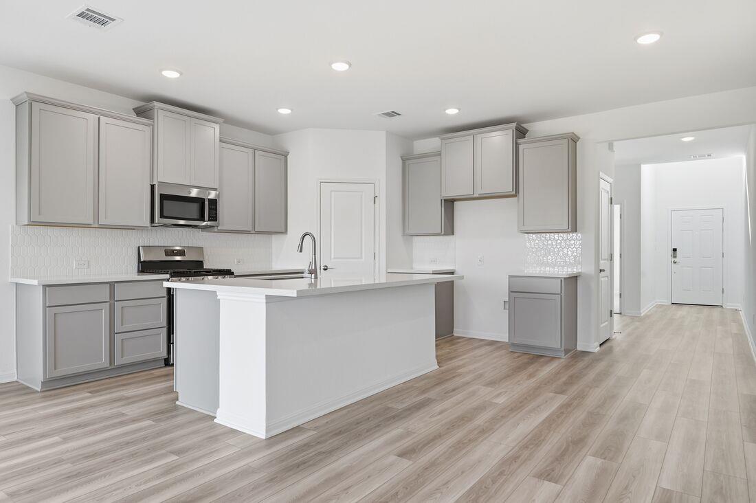 1013 Vanderscile Rd, Hutto, TX 78634