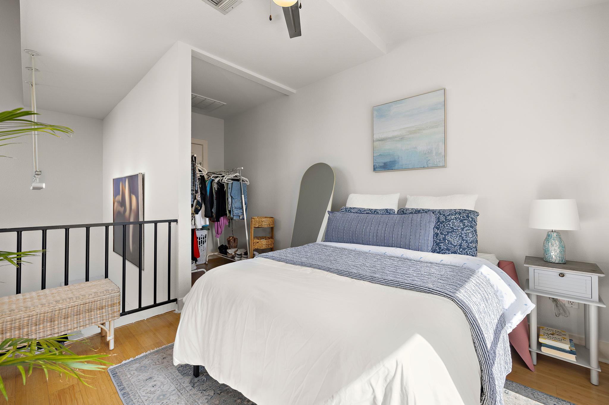 907 Duncan Ln # 302, Austin, TX 78705