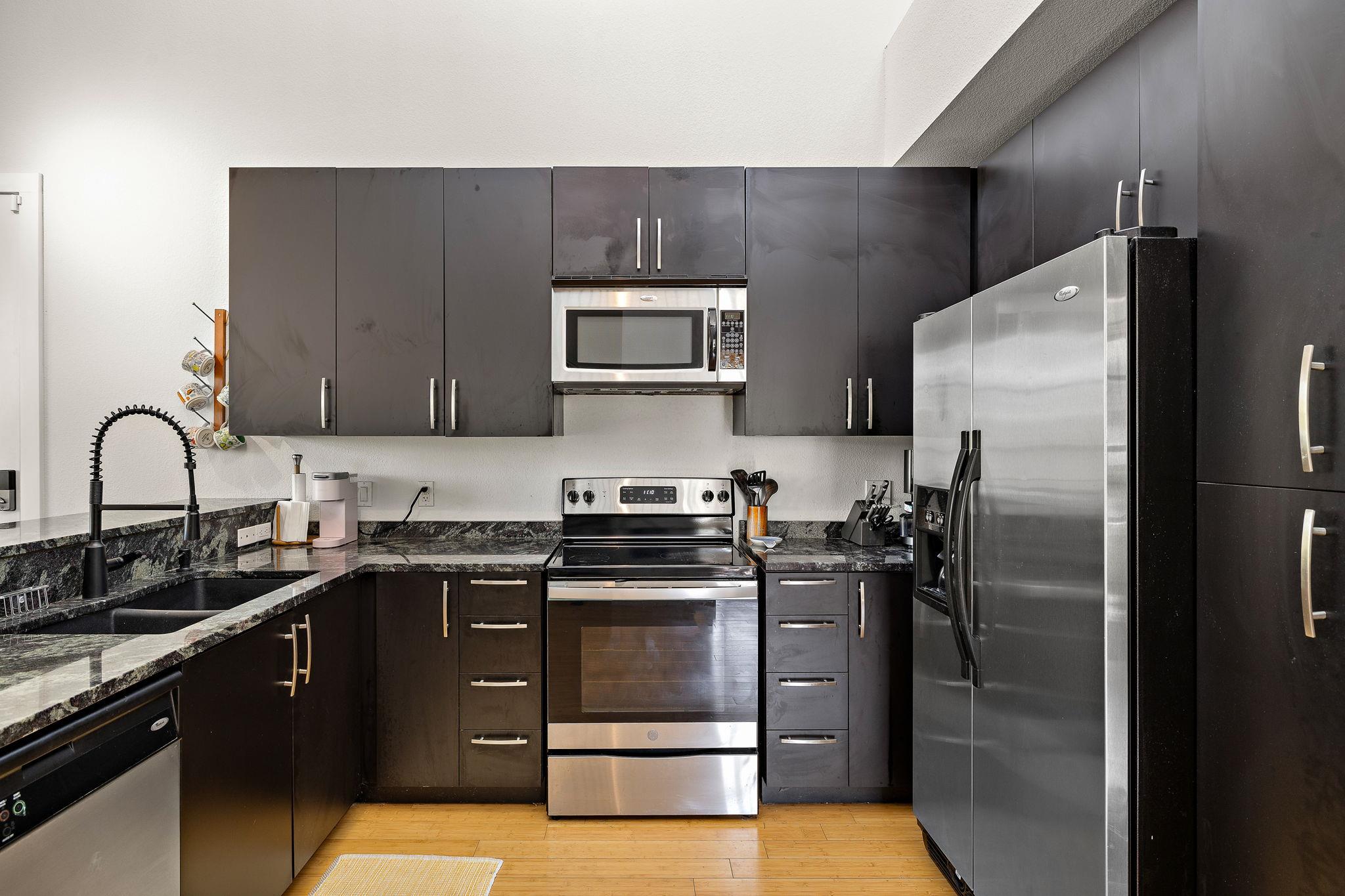 907 Duncan Ln # 302, Austin, TX 78705