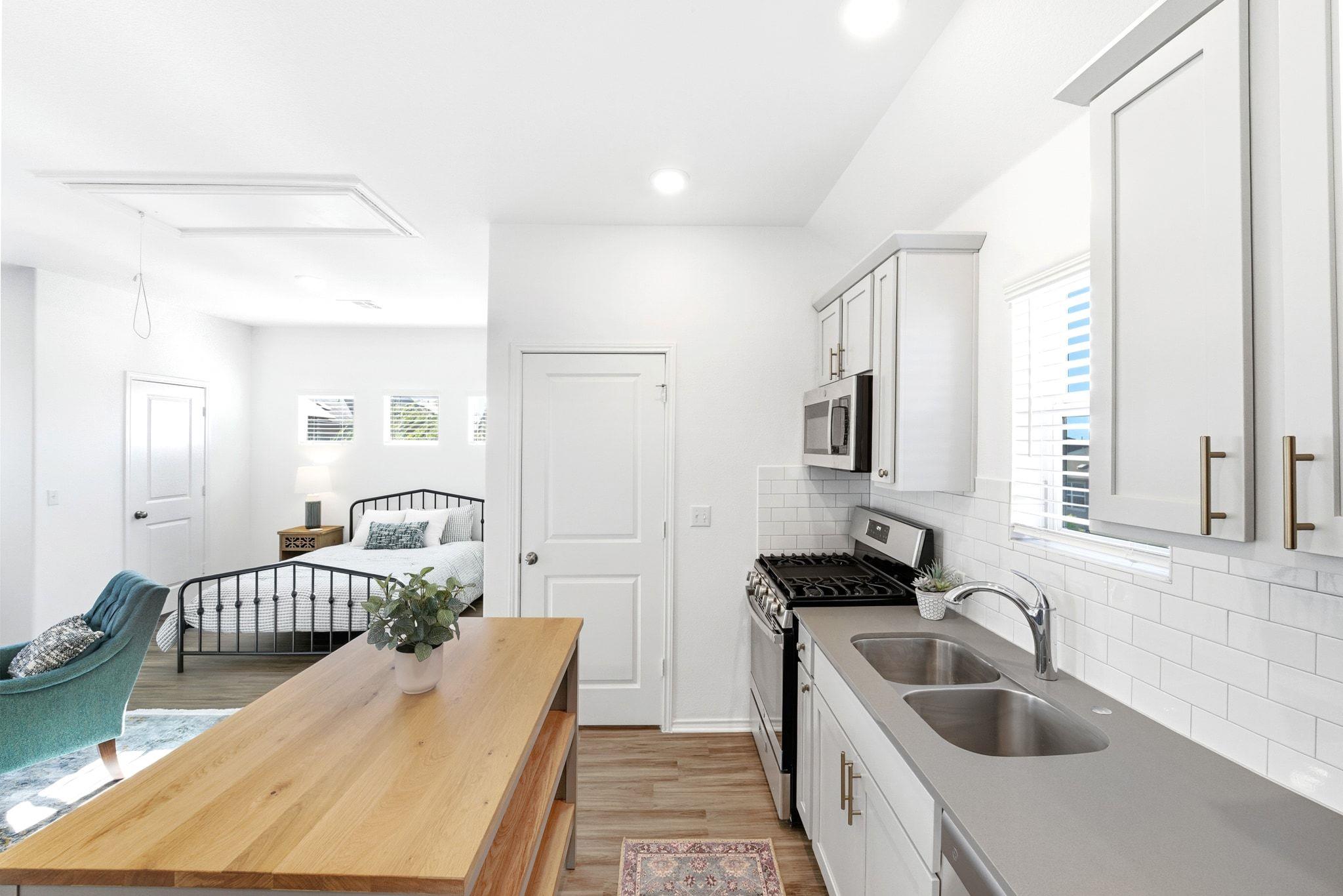 160 Rioja # Garage Apartment, Kyle, TX 78640