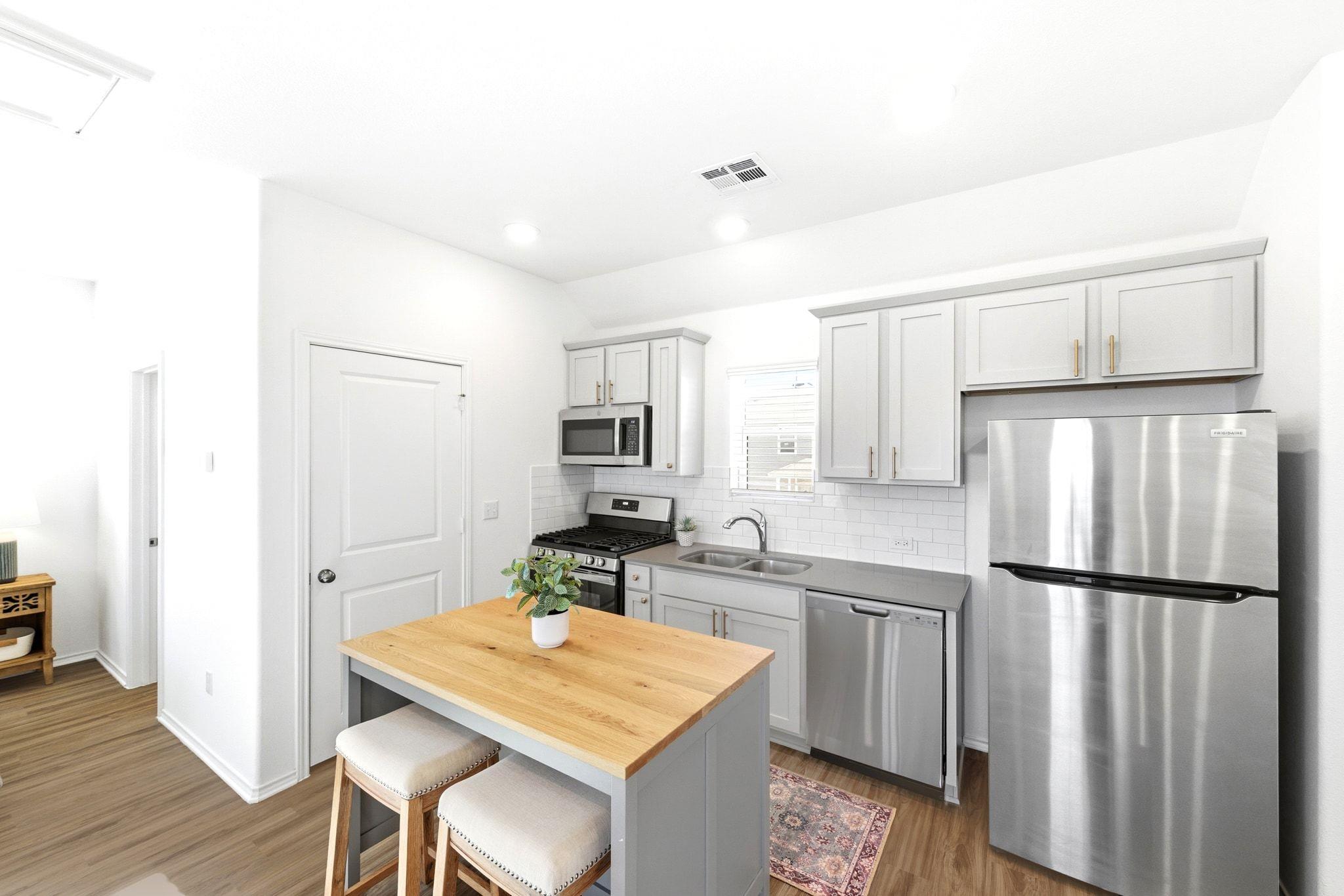 160 Rioja # Garage Apartment, Kyle, TX 78640