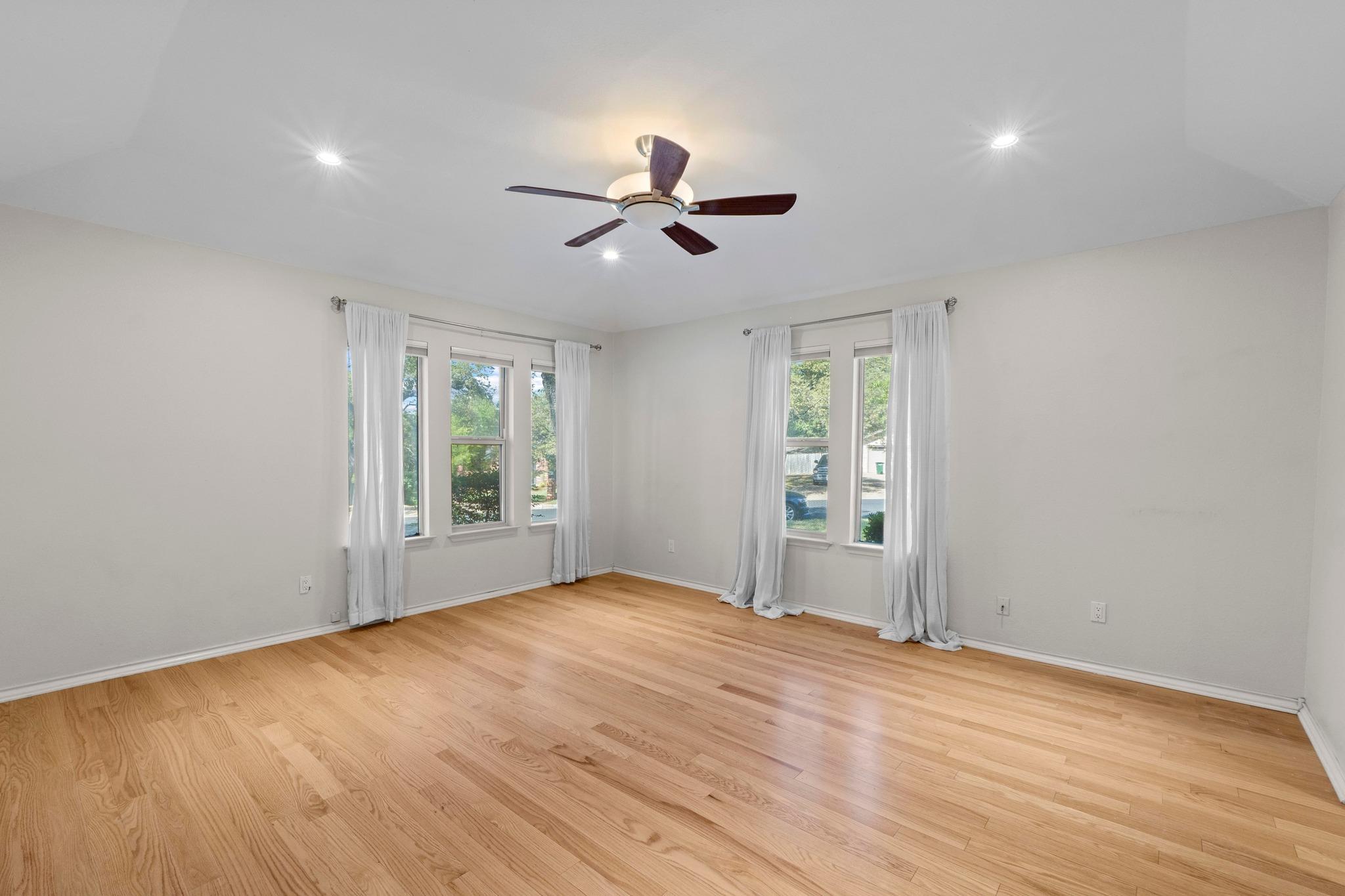 12317 Indian Mound Dr, Austin, TX 78758