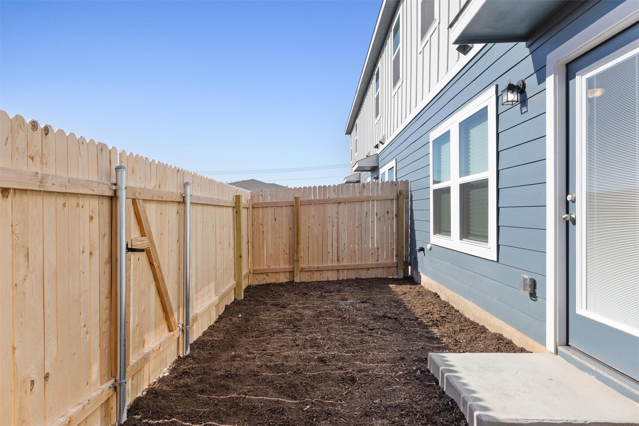 12811 Village Spun Plz, Buda, TX 78610