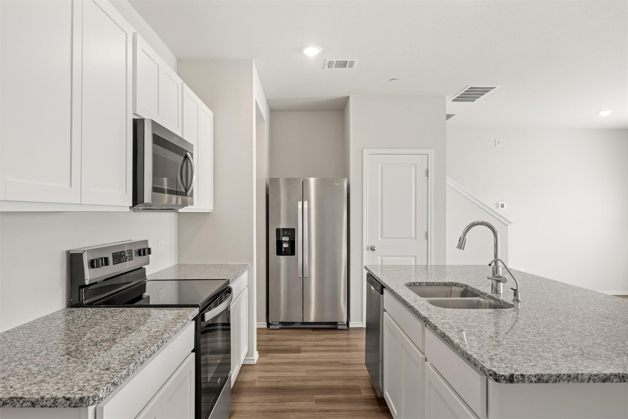 12811 Village Spun Plz, Buda, TX 78610