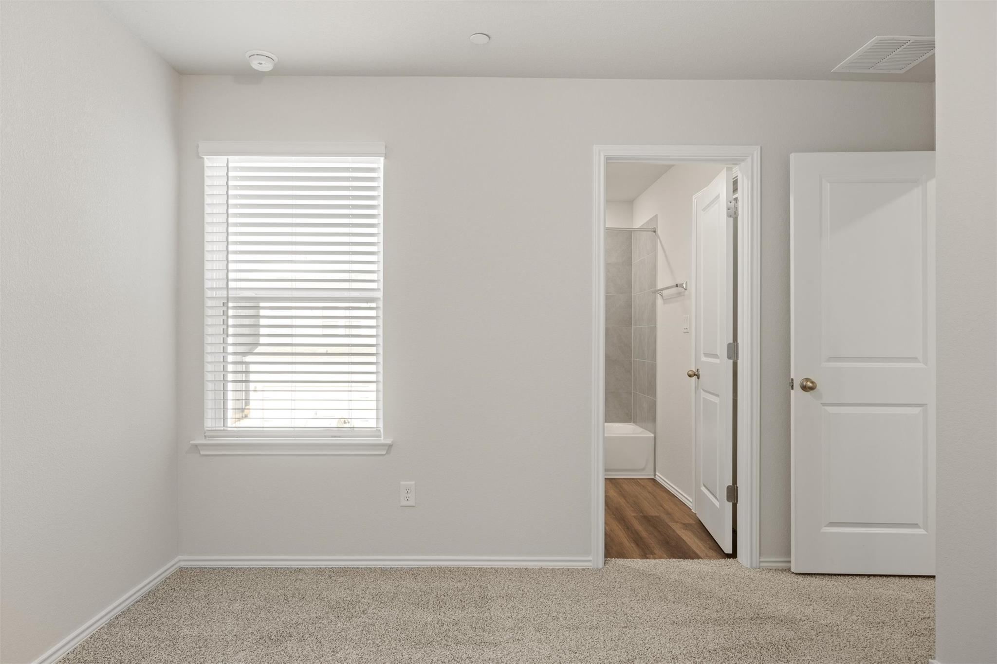 12811 Village Spun Plz, Buda, TX 78610