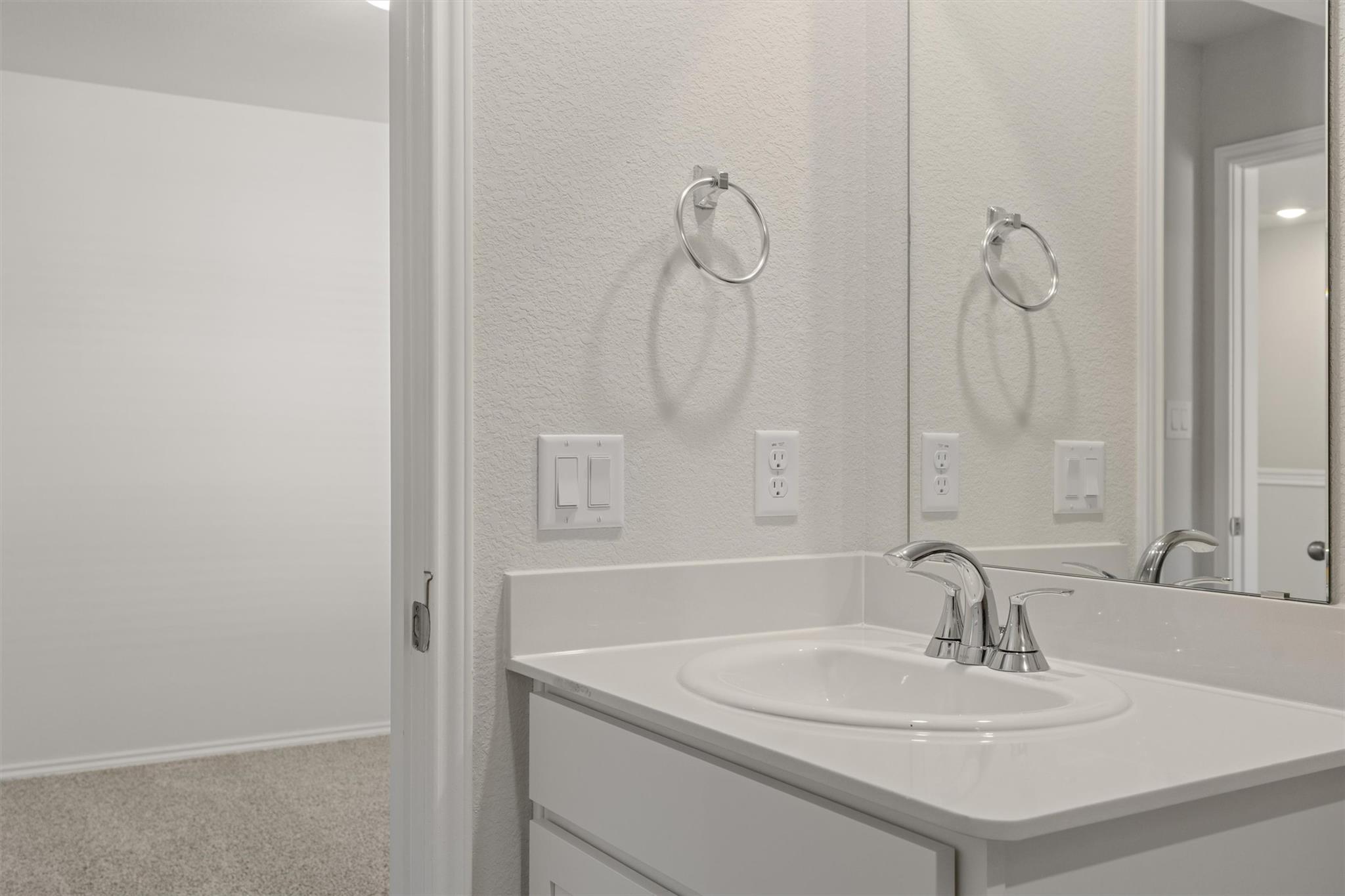 12811 Village Spun Plz, Buda, TX 78610