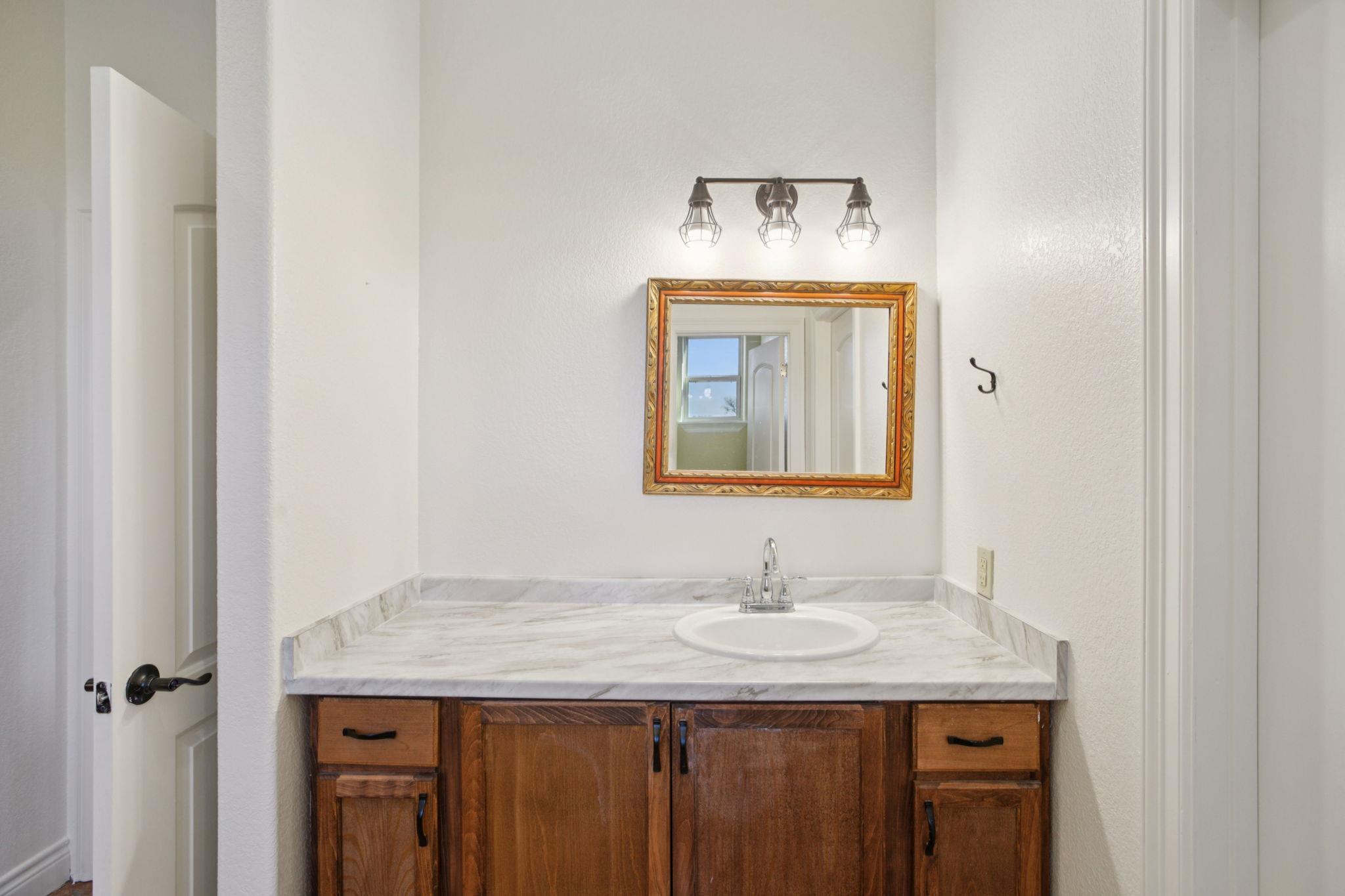 4401 Hilliard Rd, San Marcos, TX 78666