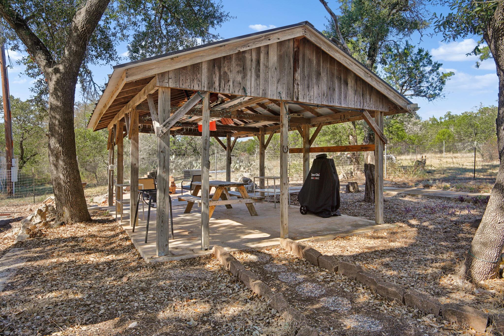 4401 Hilliard Rd, San Marcos, TX 78666