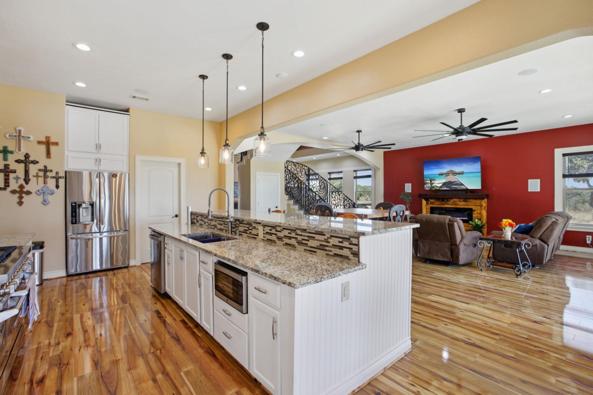 4401 Hilliard Rd, San Marcos, TX 78666