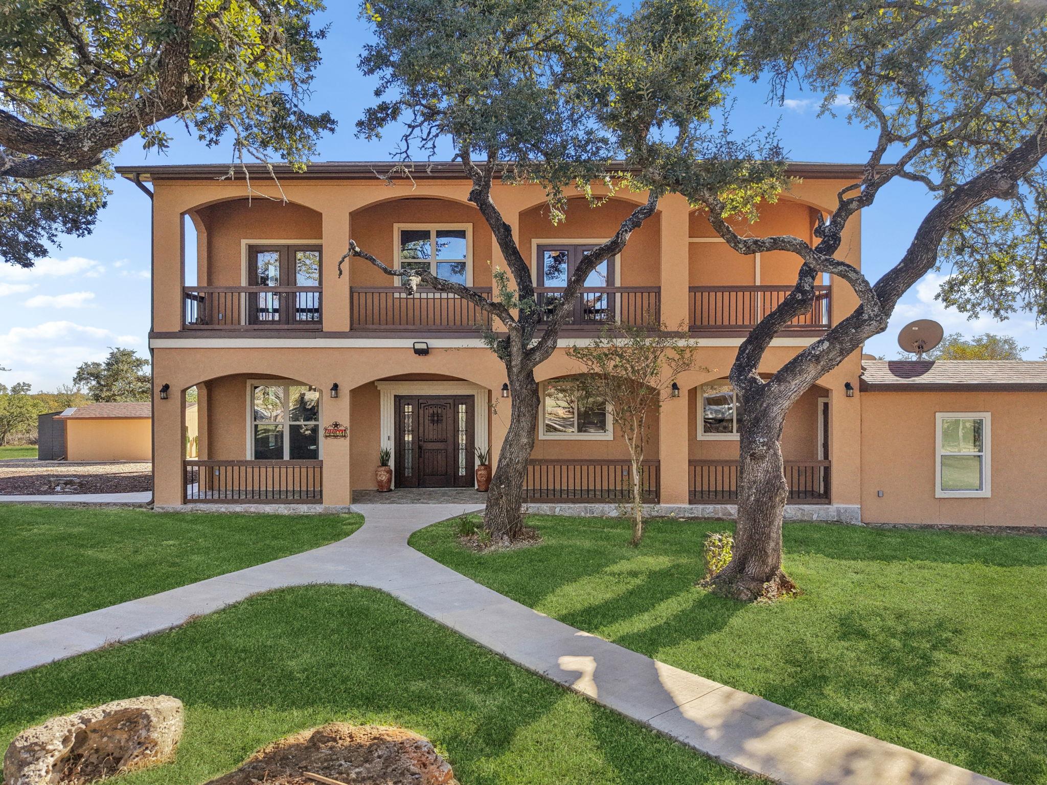 4401 Hilliard Rd, San Marcos, TX 78666