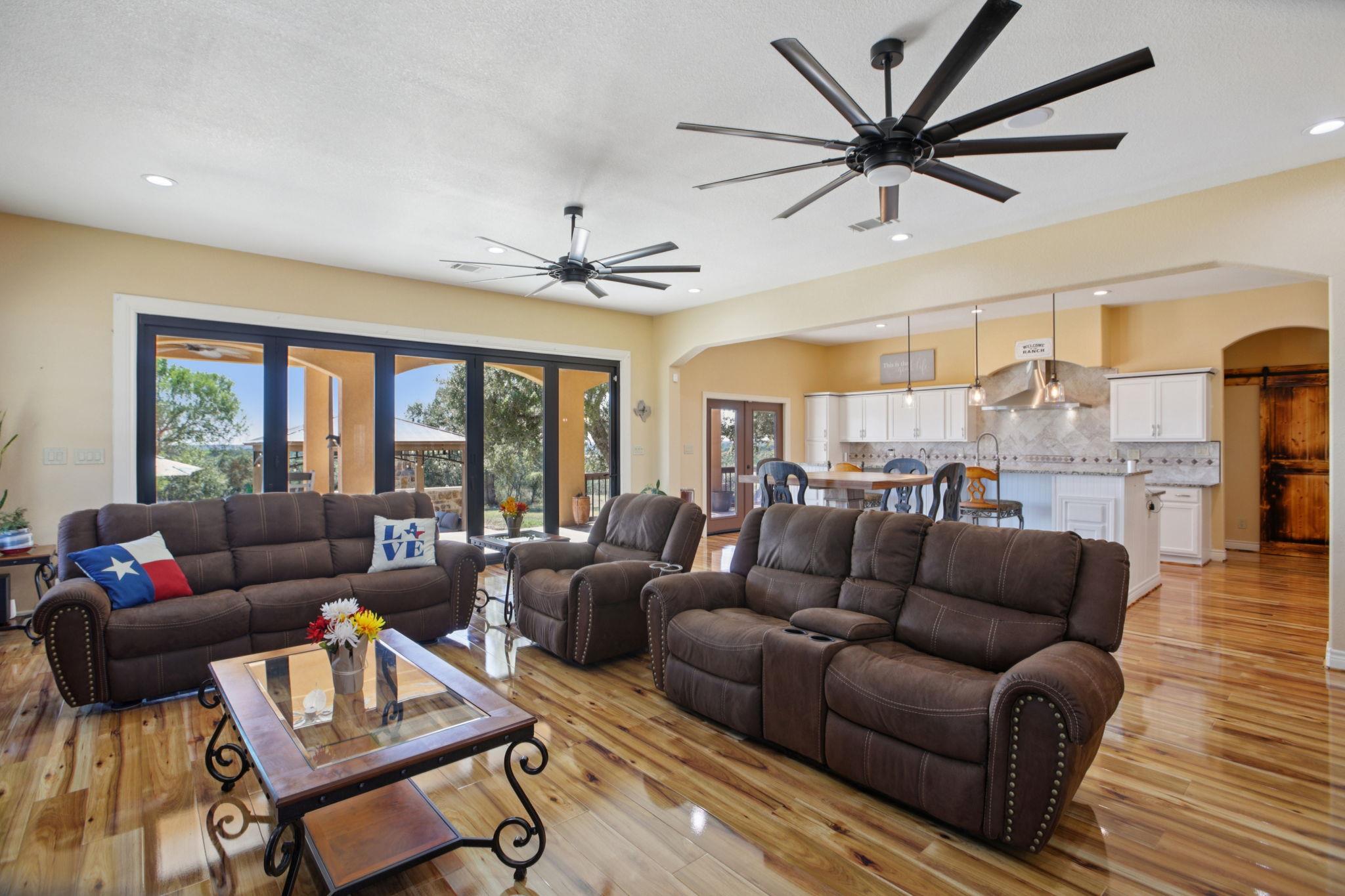 4401 Hilliard Rd, San Marcos, TX 78666