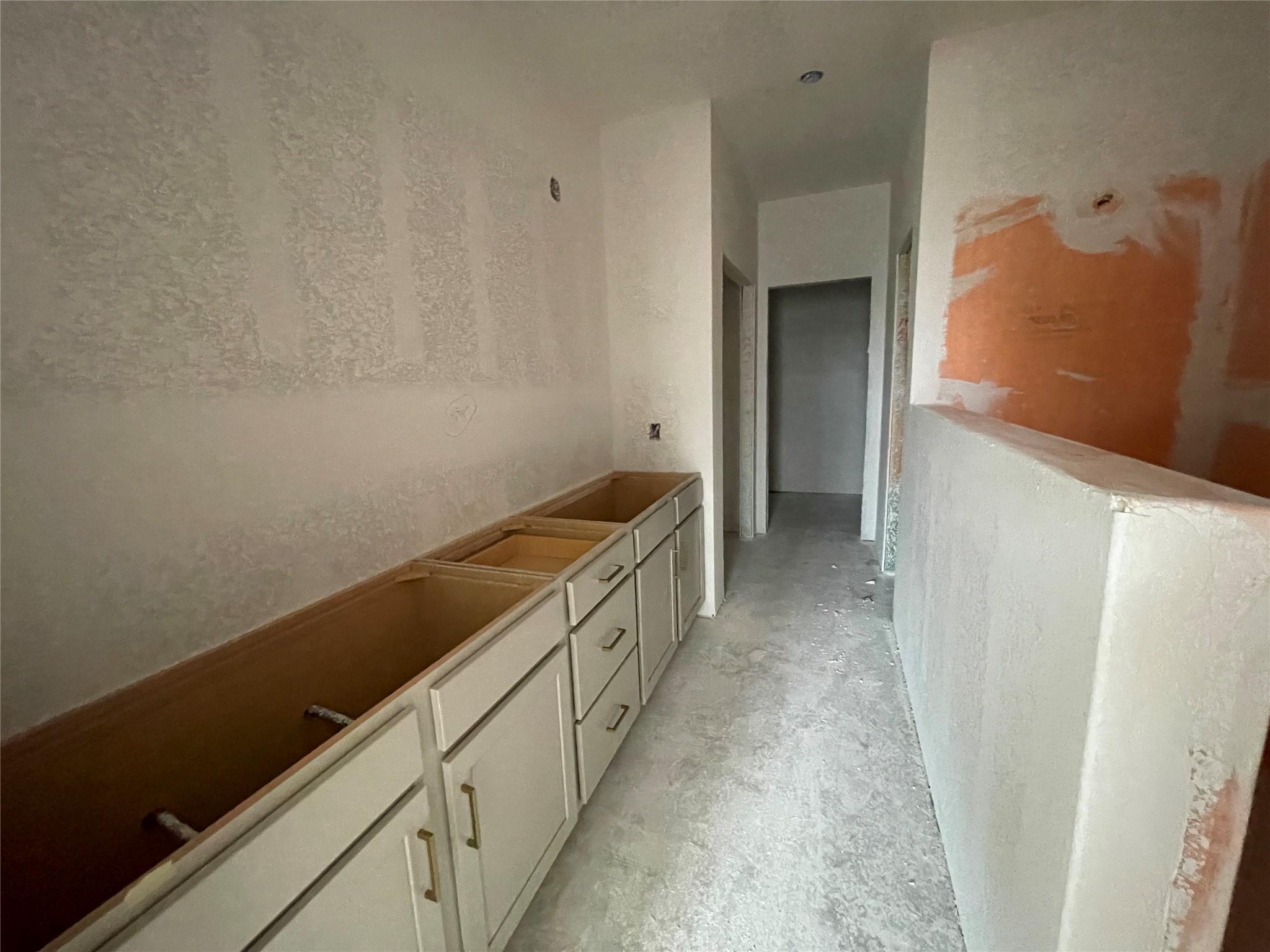 607 Palo Brea Loop, Hutto, TX 78634