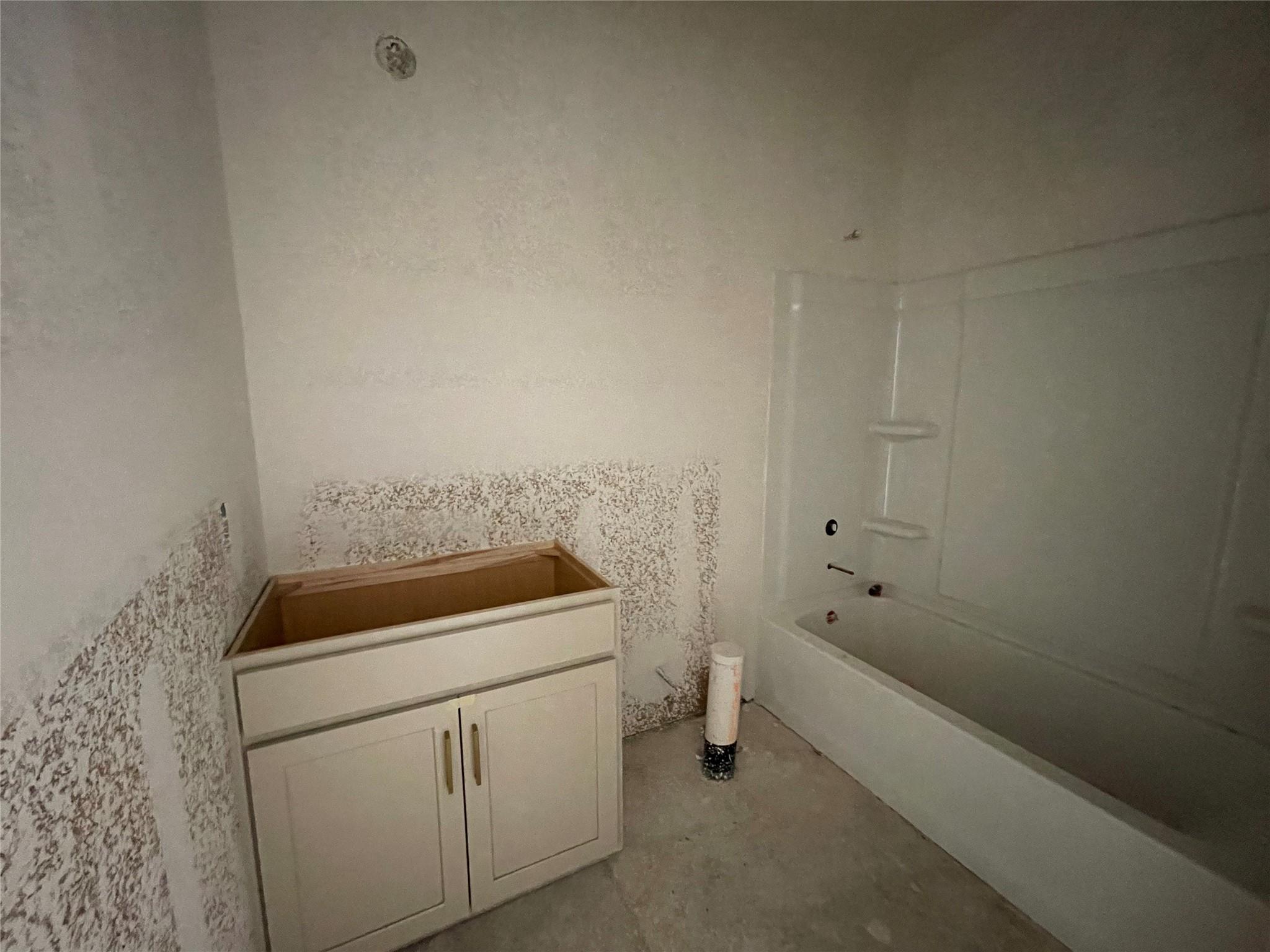 607 Palo Brea Loop, Hutto, TX 78634