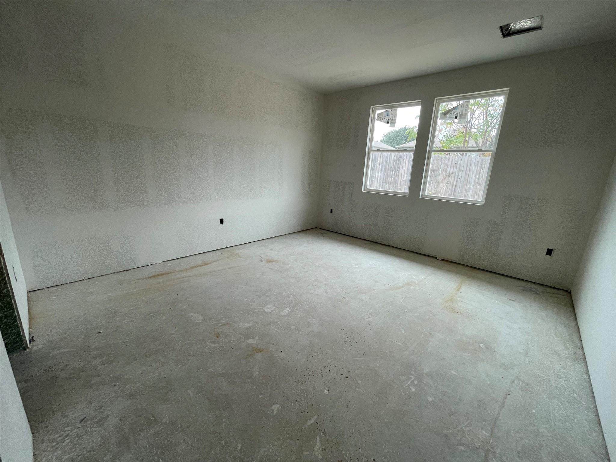 607 Palo Brea Loop, Hutto, TX 78634