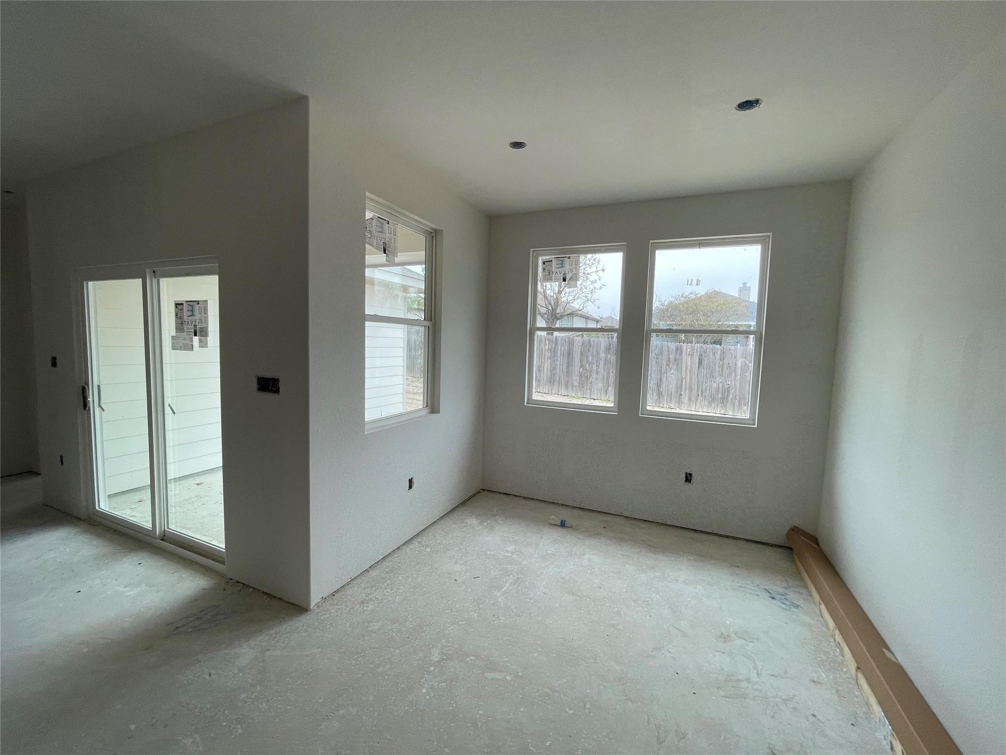 607 Palo Brea Loop, Hutto, TX 78634