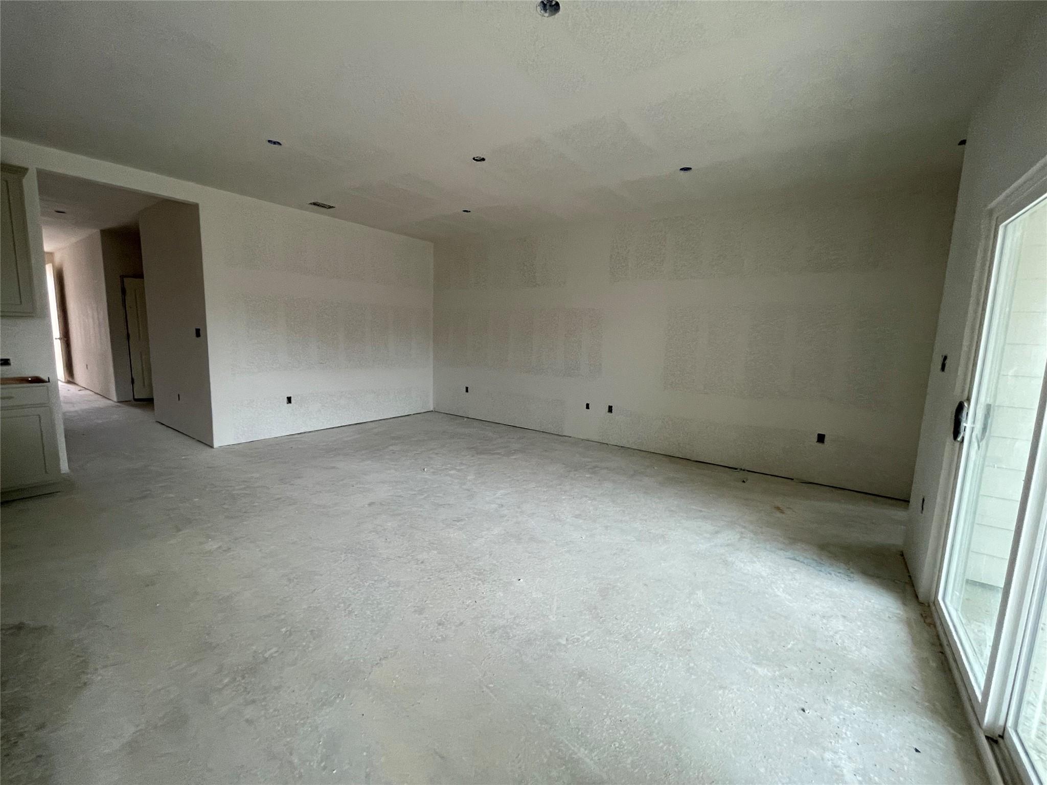 607 Palo Brea Loop, Hutto, TX 78634