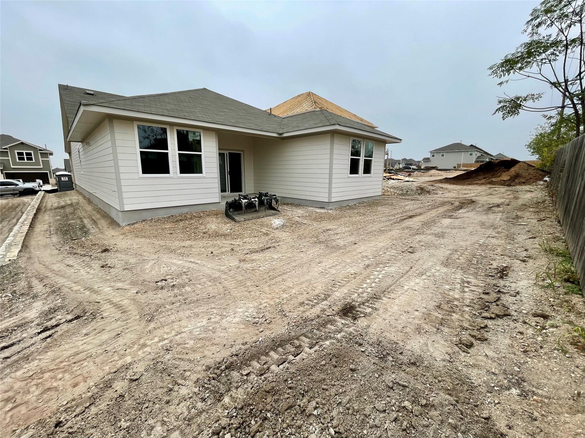 607 Palo Brea Loop, Hutto, TX 78634