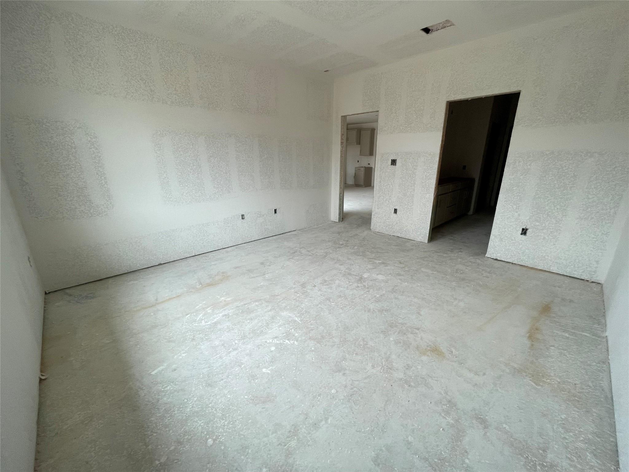 607 Palo Brea Loop, Hutto, TX 78634