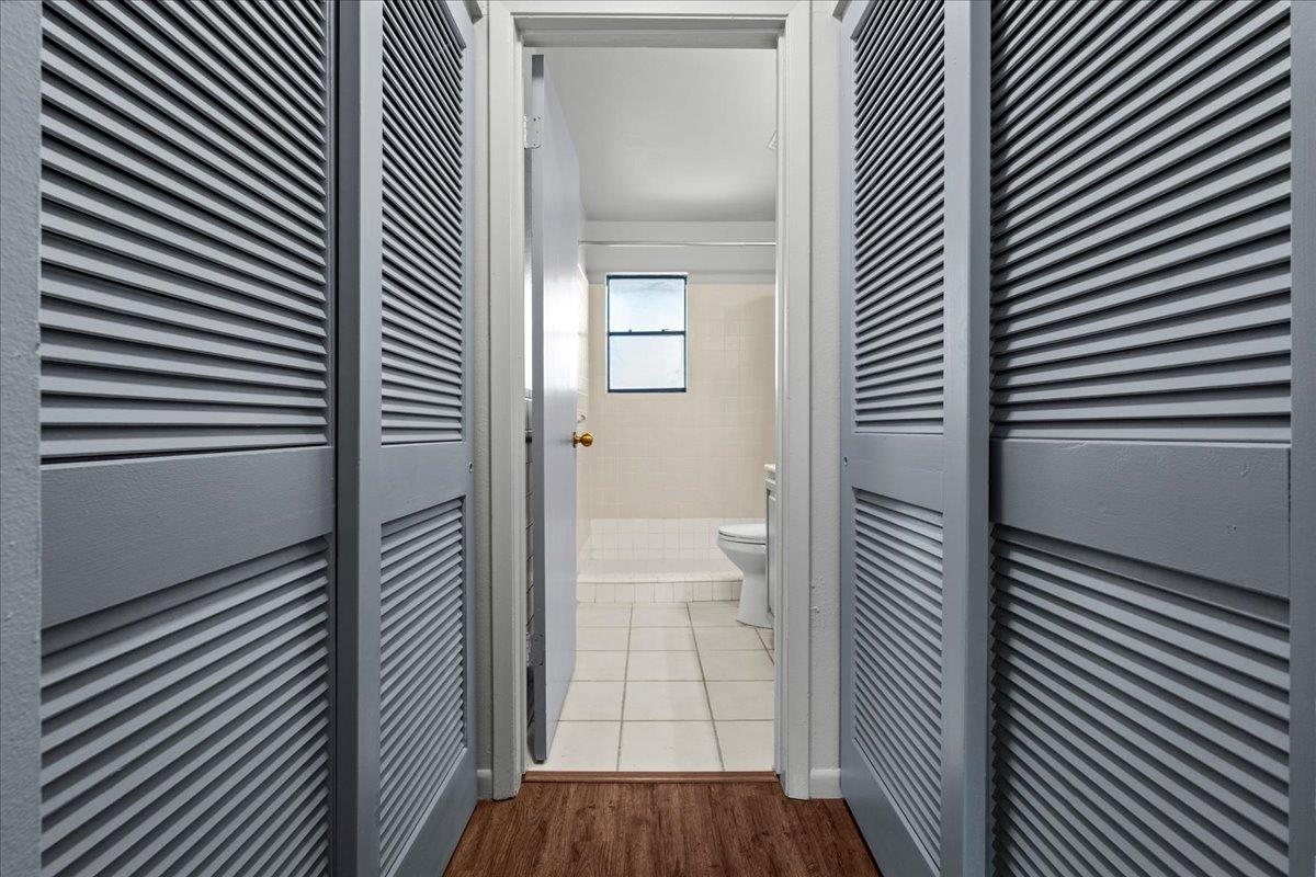 1129 W San Antonio St, Lockhart, TX 78644