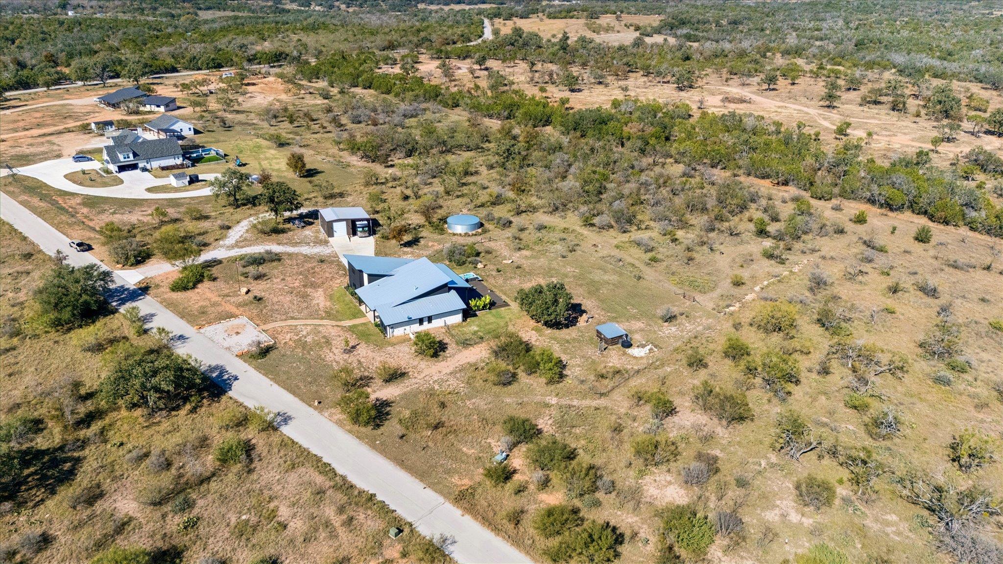 108 Schoolhouse Ln, Spicewood, TX 78669