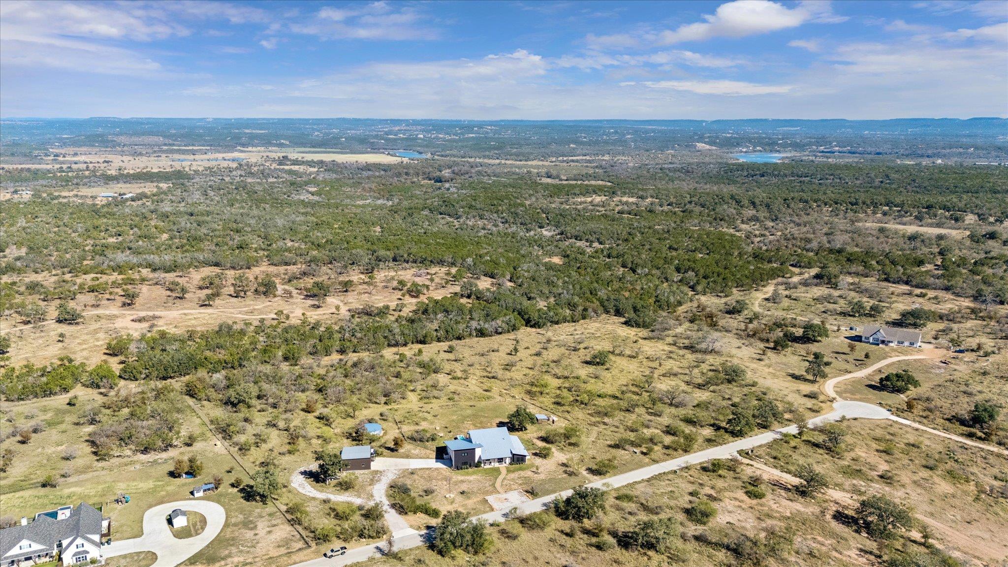 108 Schoolhouse Ln, Spicewood, TX 78669