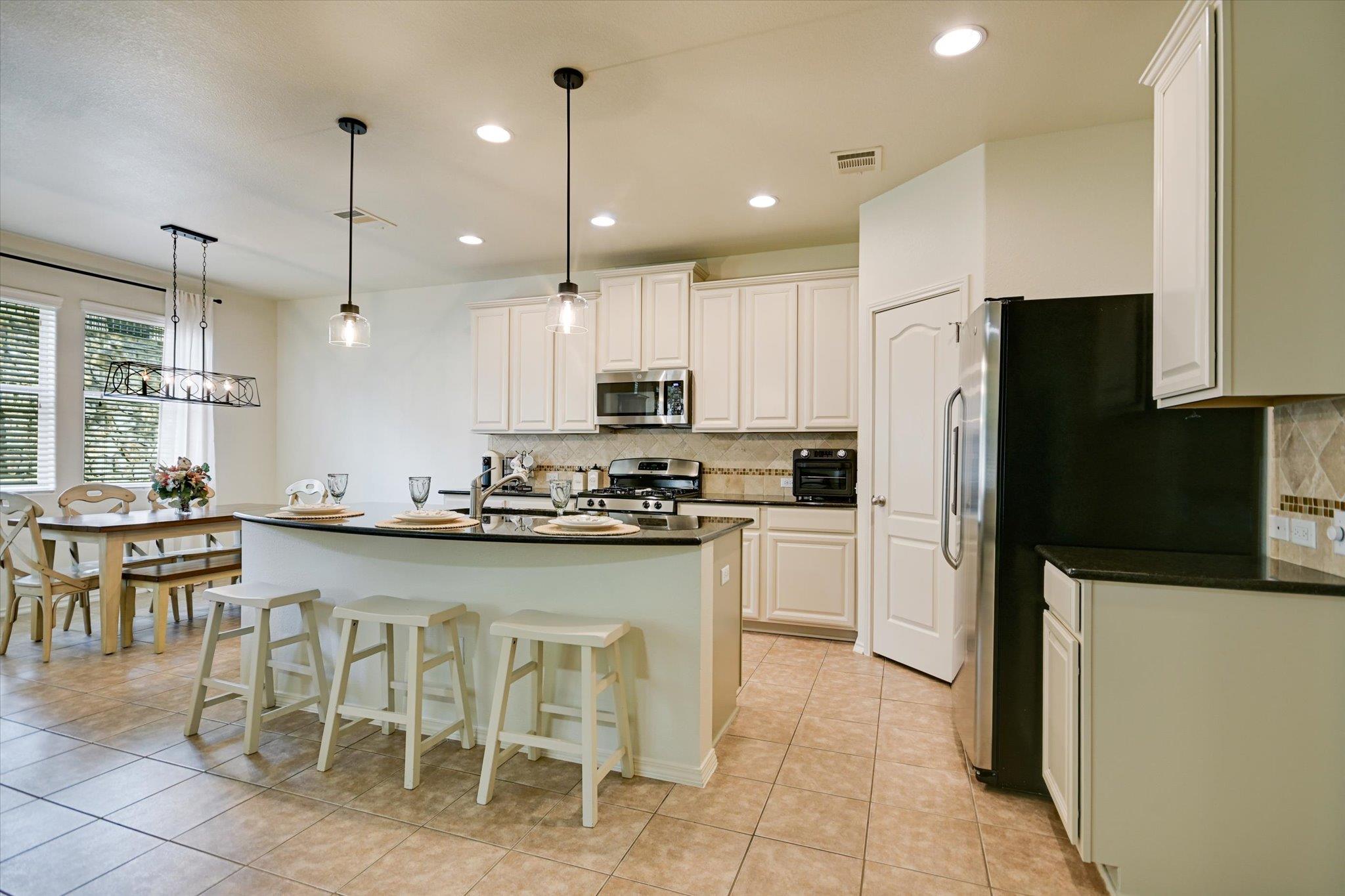 7212 Lookout Bluff Ter # D18, Austin, TX 78735