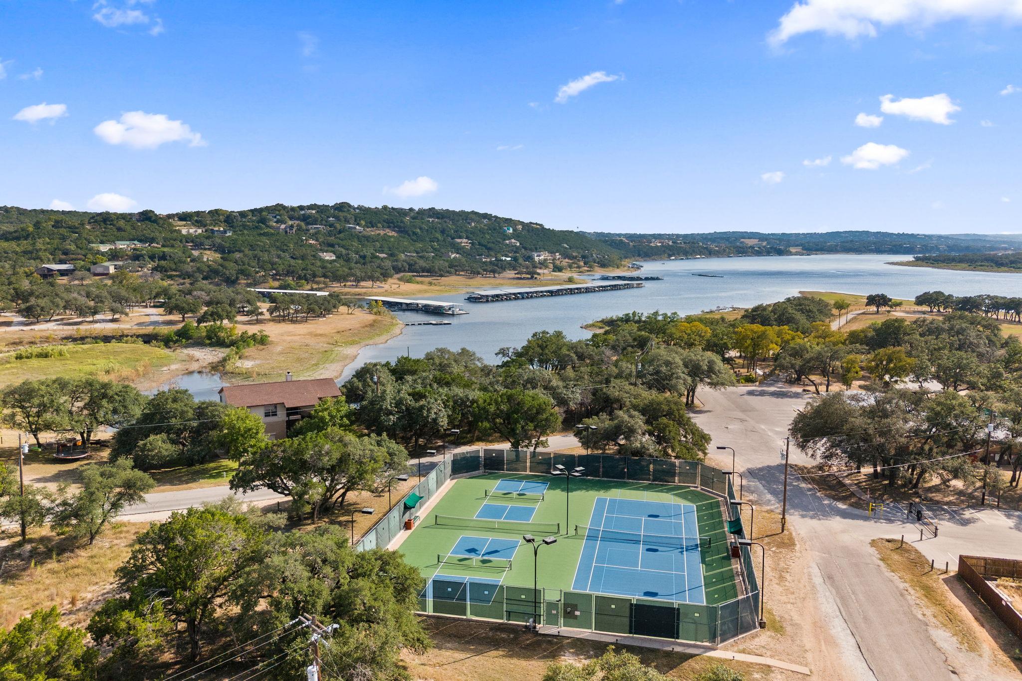 2304 Newton Dr, Lago Vista, TX 78645