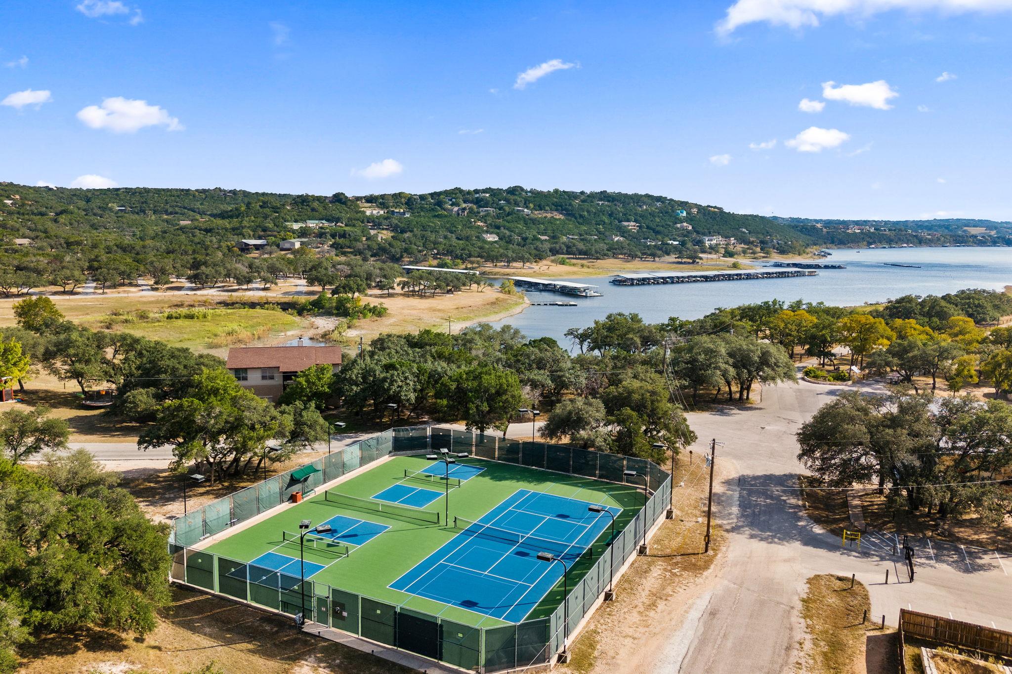 2304 Newton Dr, Lago Vista, TX 78645