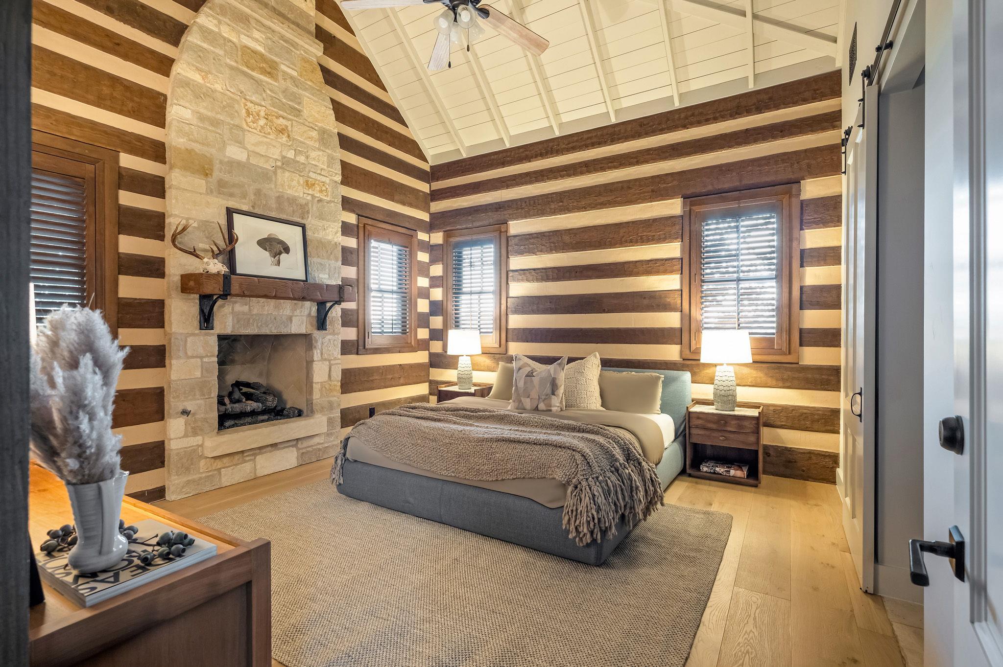 65 Riviera Cv, Fredericksburg, TX 78624