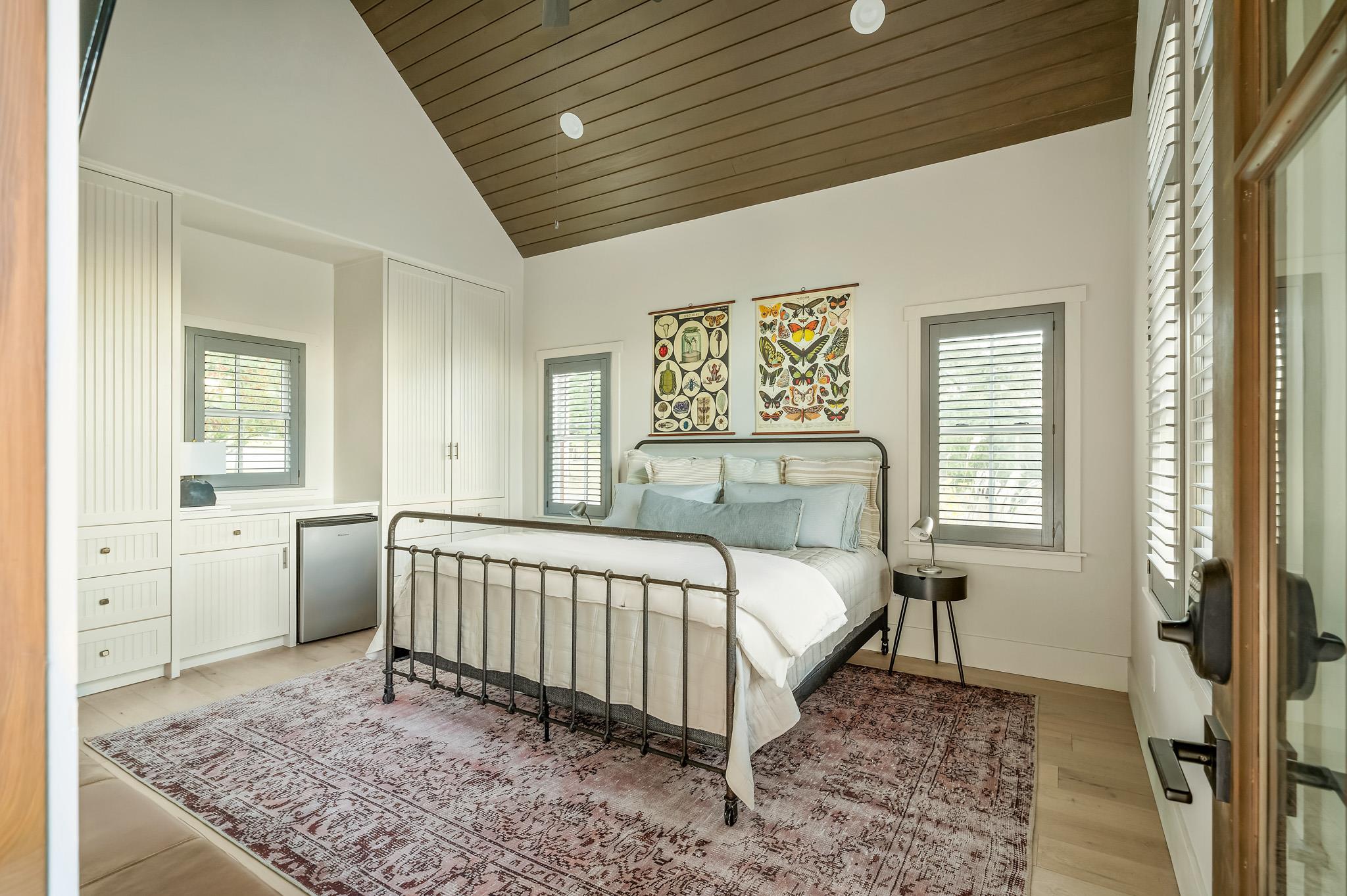 65 Riviera Cv, Fredericksburg, TX 78624