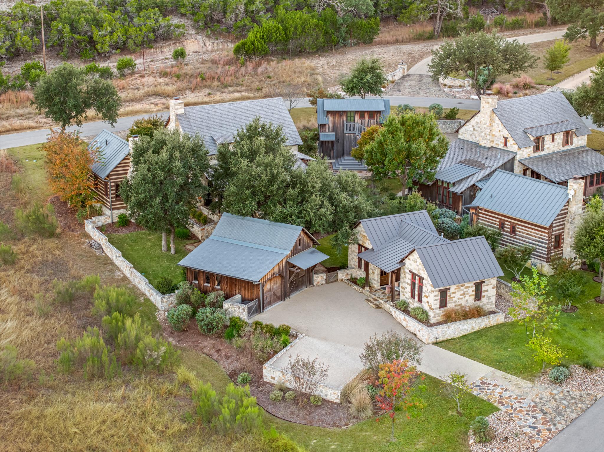 65 Riviera Cv, Fredericksburg, TX 78624