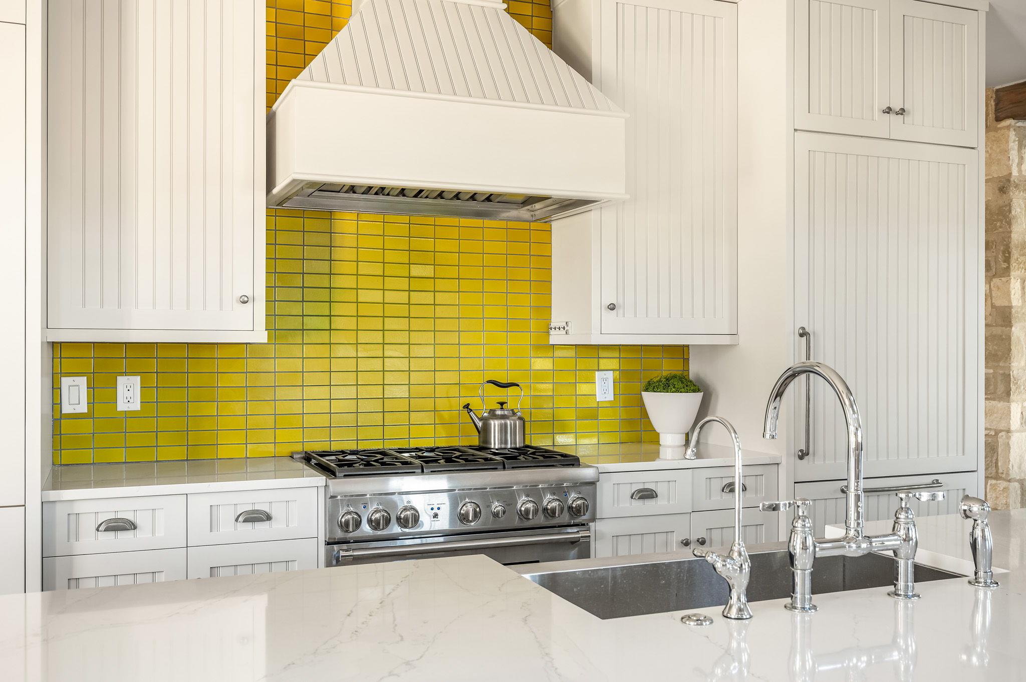 65 Riviera Cv, Fredericksburg, TX 78624