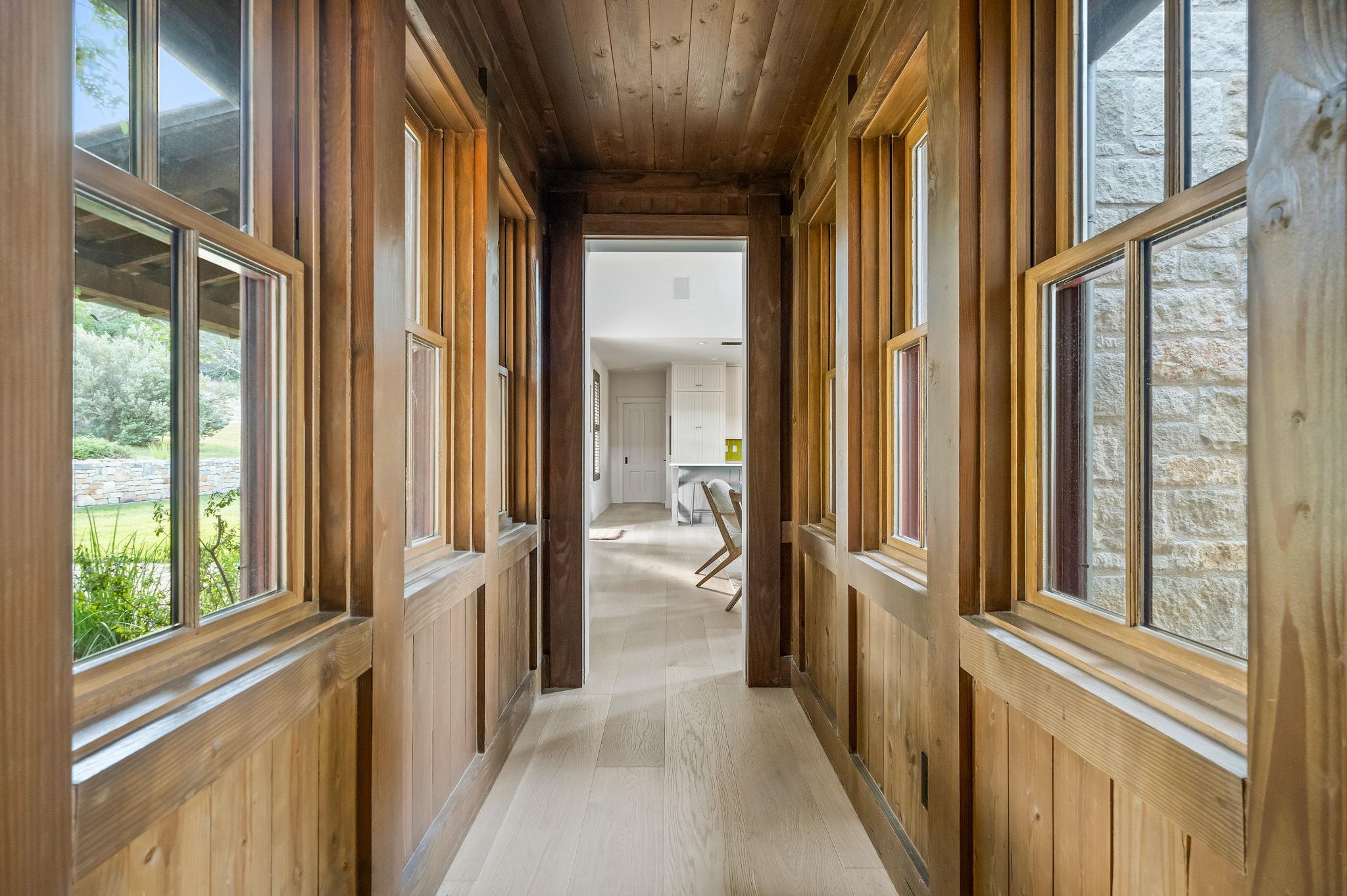 65 Riviera Cv, Fredericksburg, TX 78624