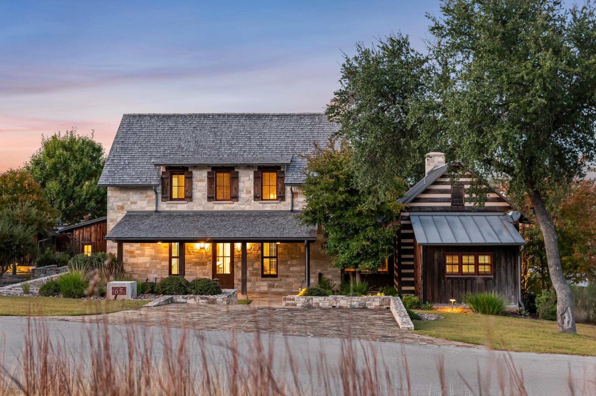 65 Riviera Cv, Fredericksburg, TX 78624