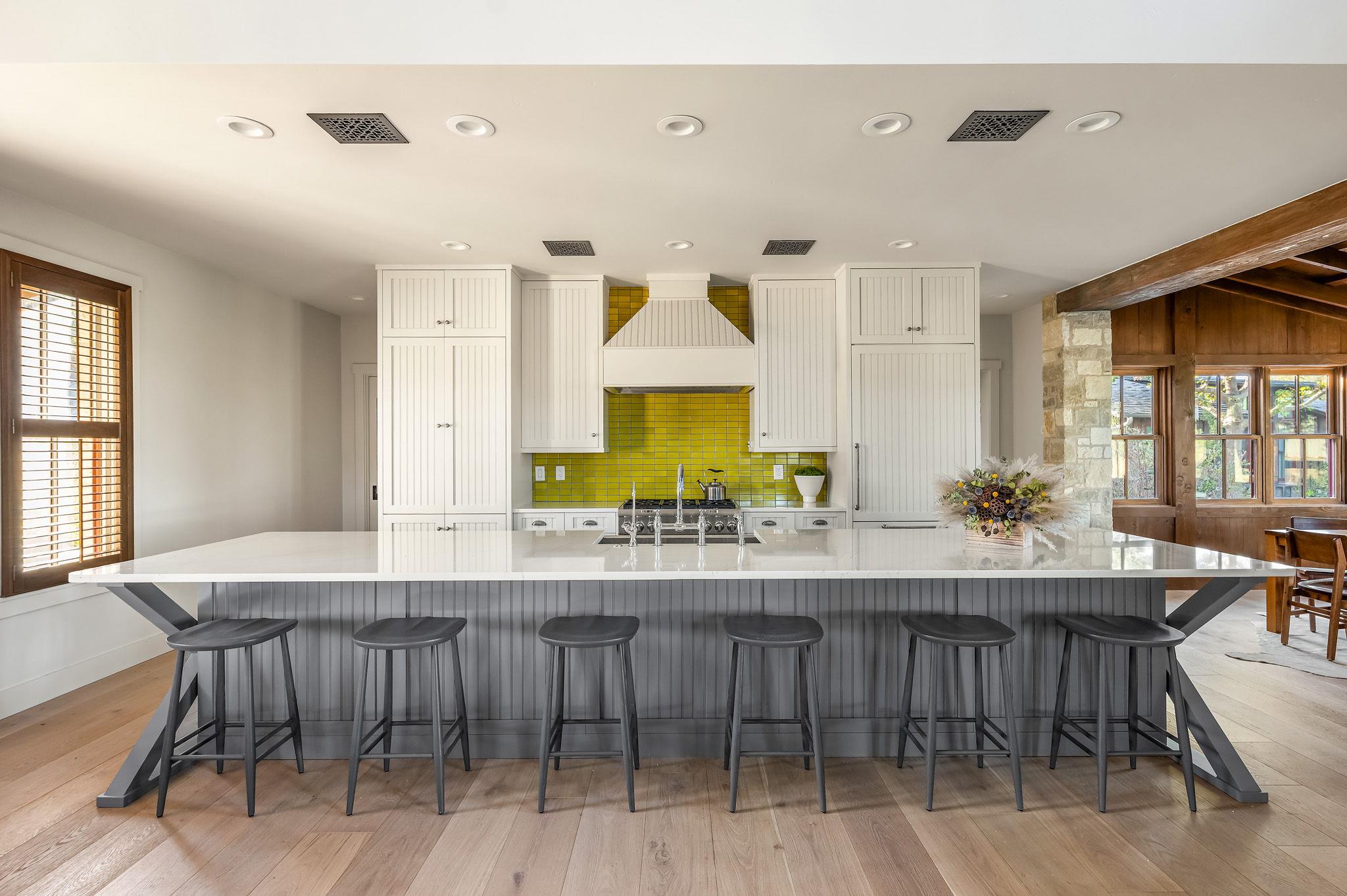 65 Riviera Cv, Fredericksburg, TX 78624