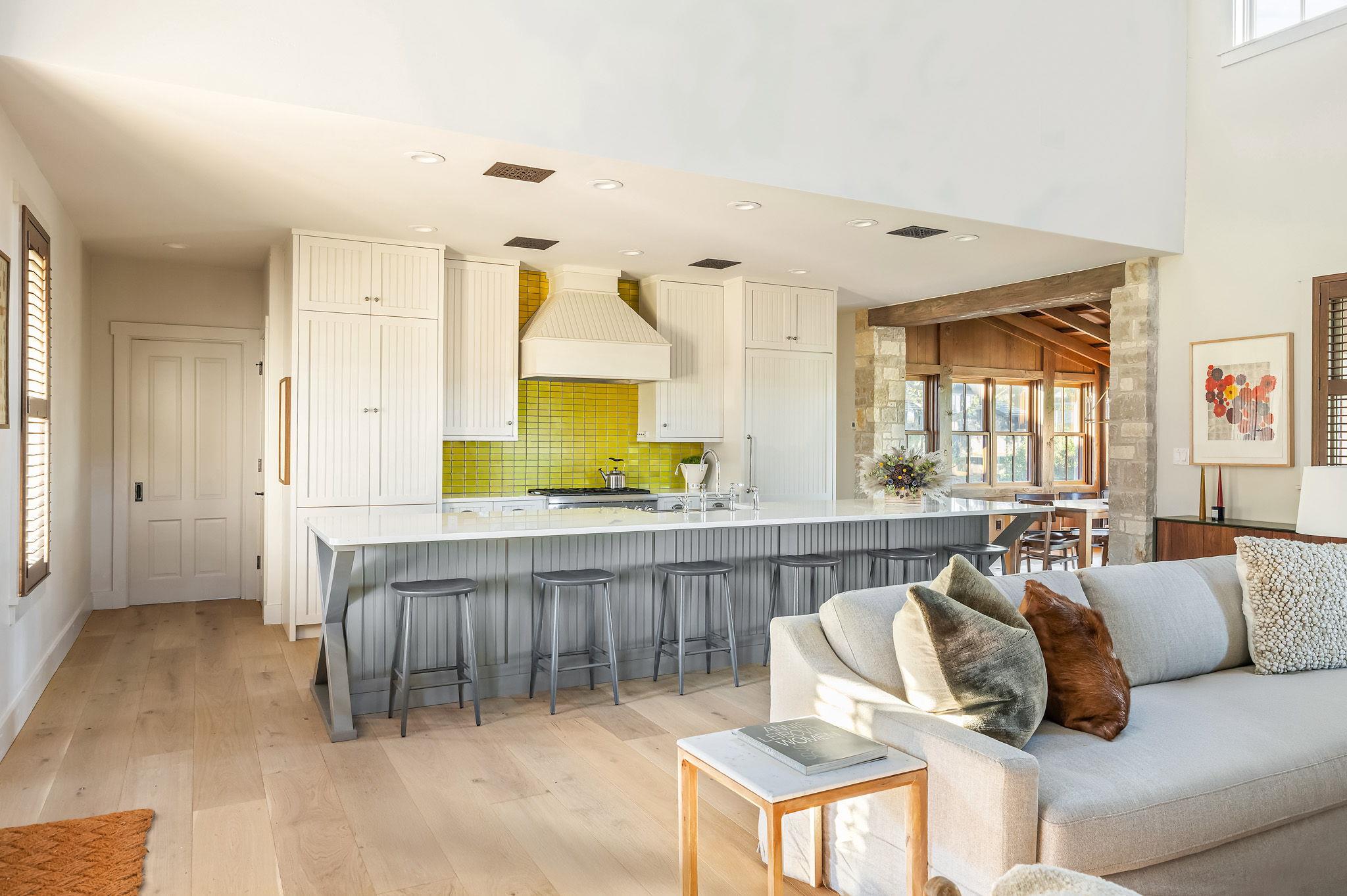 65 Riviera Cv, Fredericksburg, TX 78624