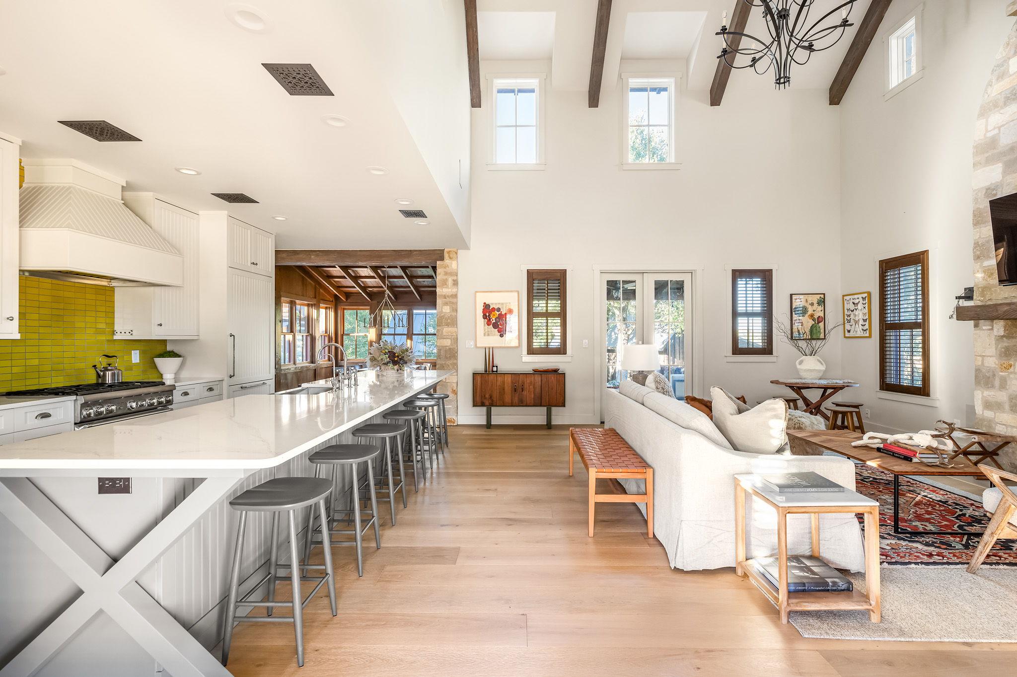 65 Riviera Cv, Fredericksburg, TX 78624