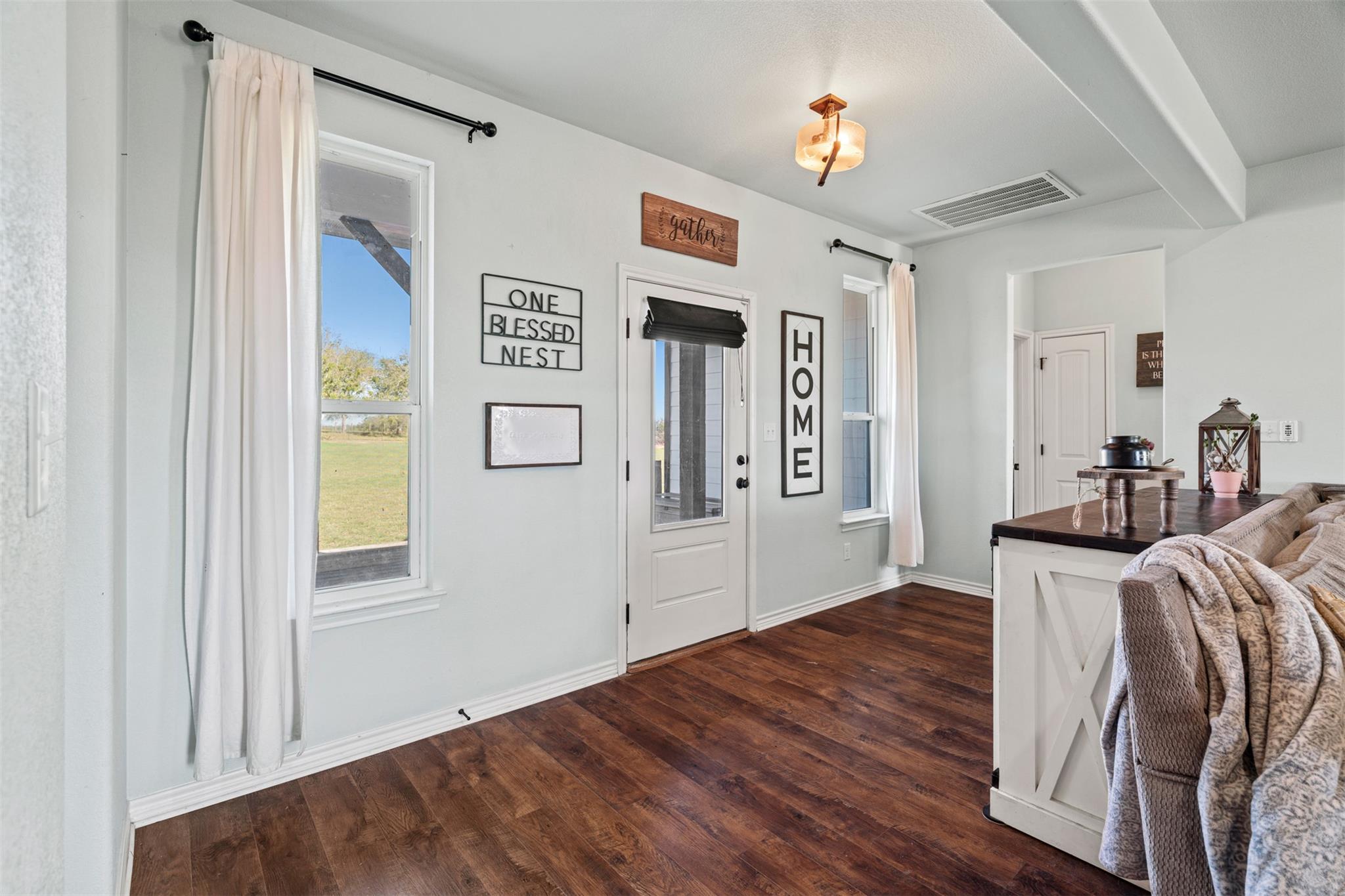 6097 N Fm 908, Rockdale, TX 76567