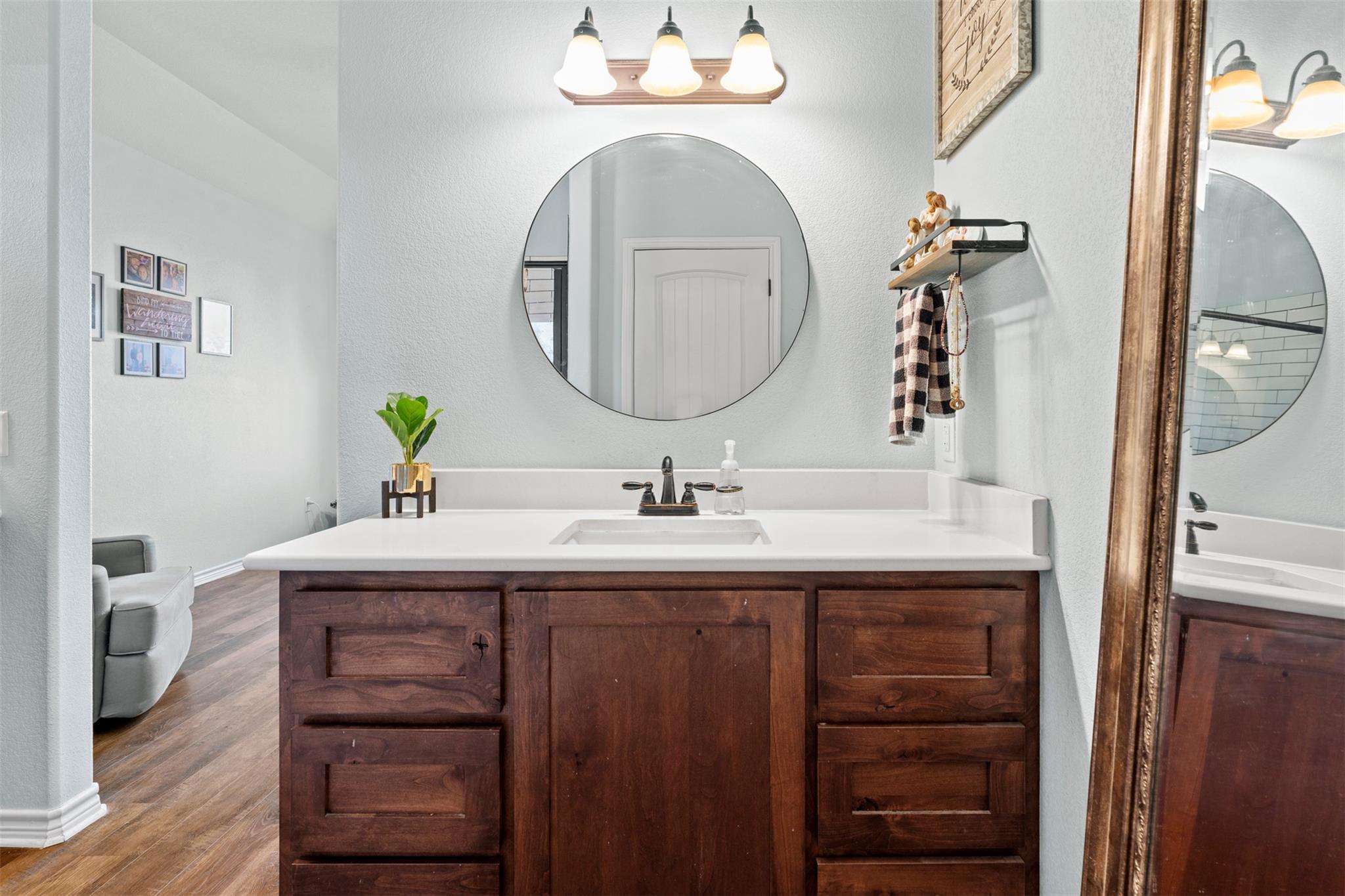 6097 N Fm 908, Rockdale, TX 76567