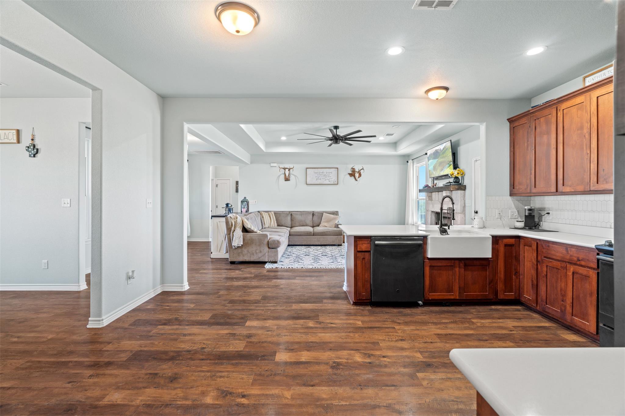 6097 N Fm 908, Rockdale, TX 76567