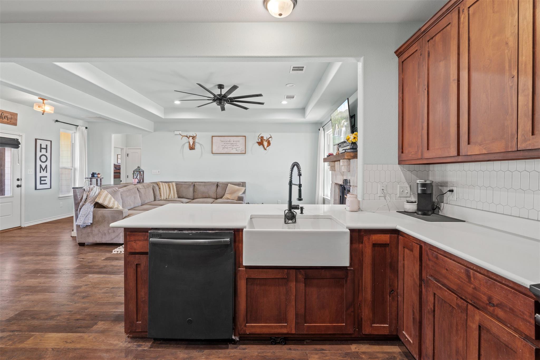 6097 N Fm 908, Rockdale, TX 76567