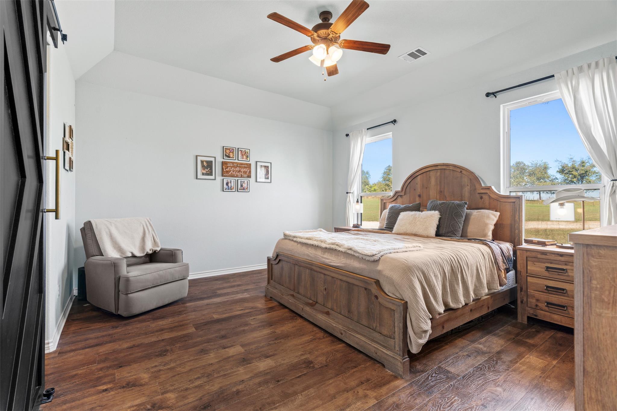 6097 N Fm 908, Rockdale, TX 76567