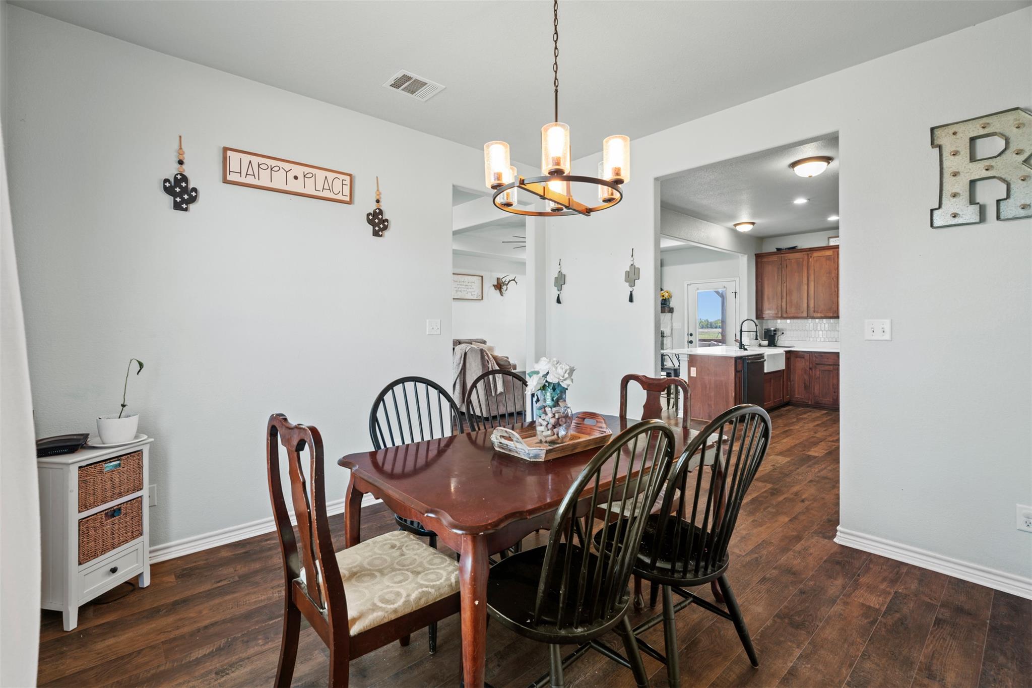 6097 N Fm 908, Rockdale, TX 76567