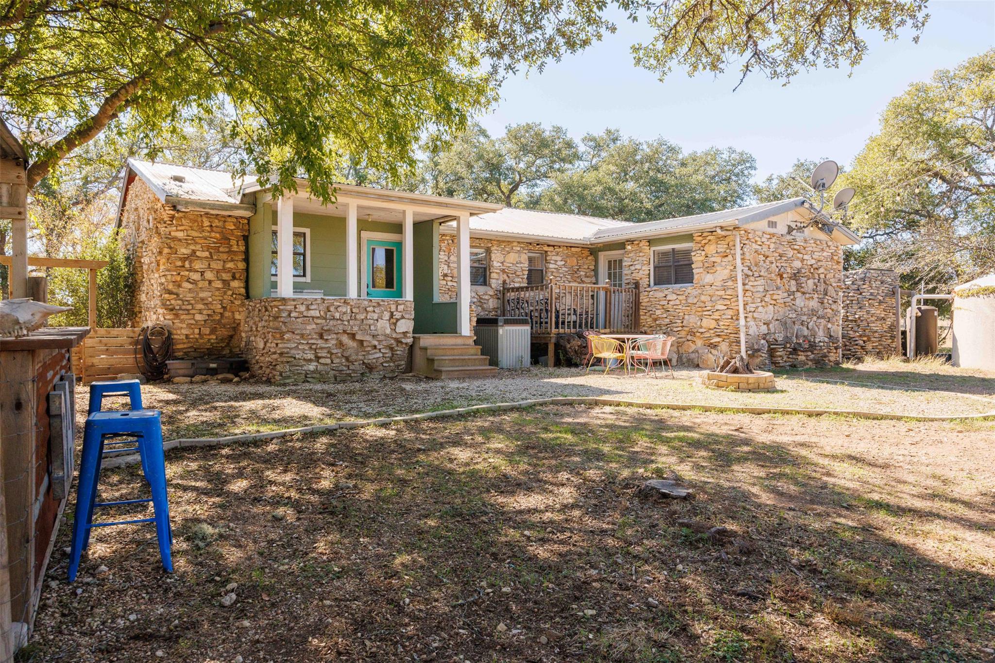 1071 Rolling Hills Dr, Wimberley, TX 78676