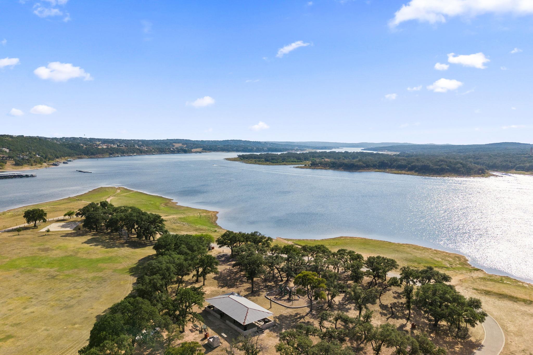 2306 Newton Dr, Lago Vista, TX 78645